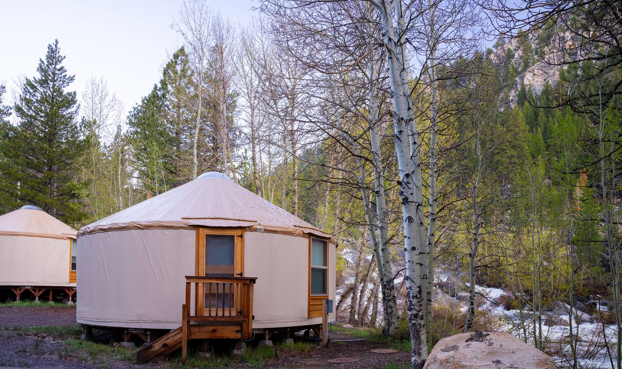 Yurt24_Outside_S