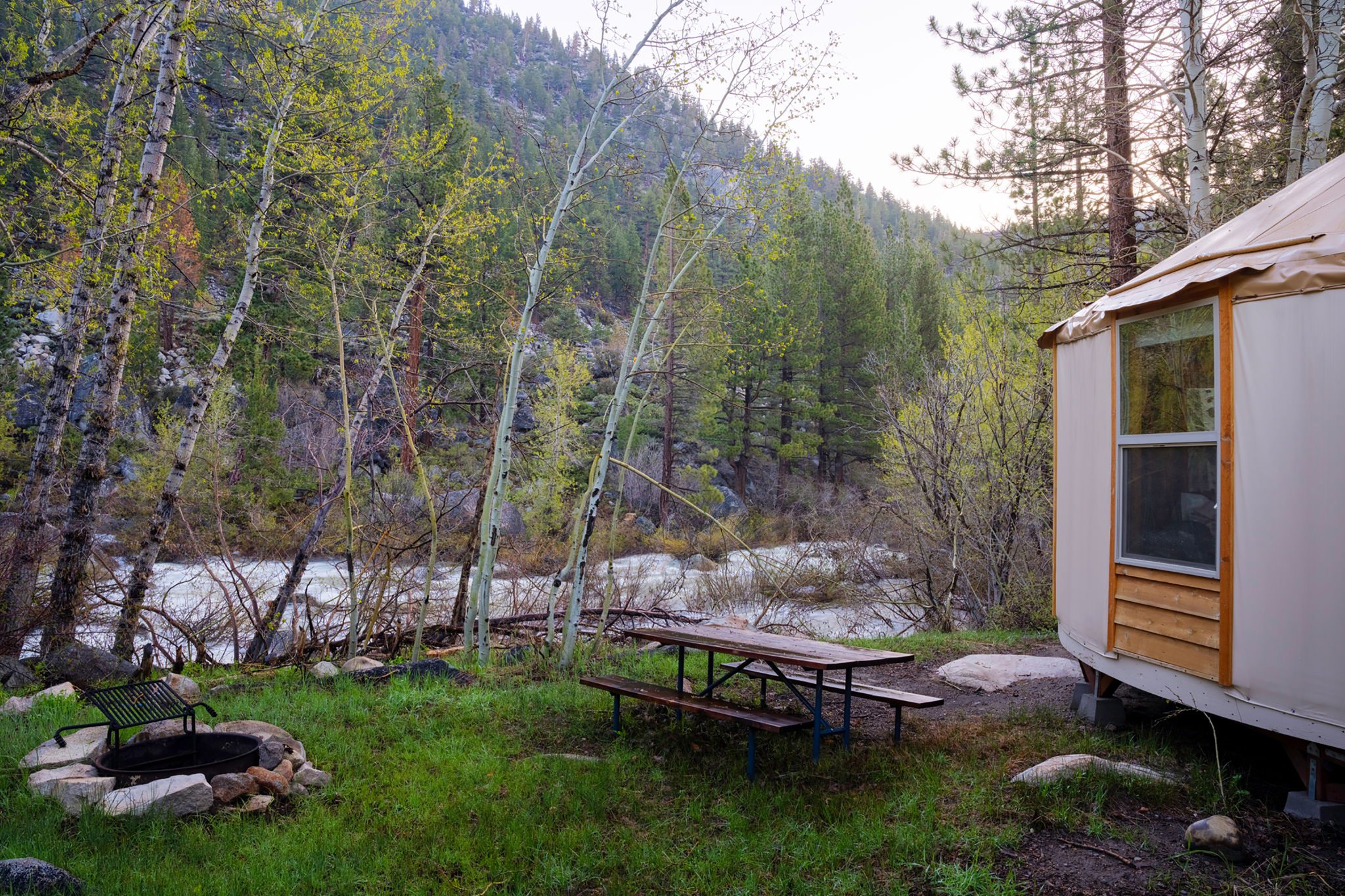 Yurt25_Outside_S