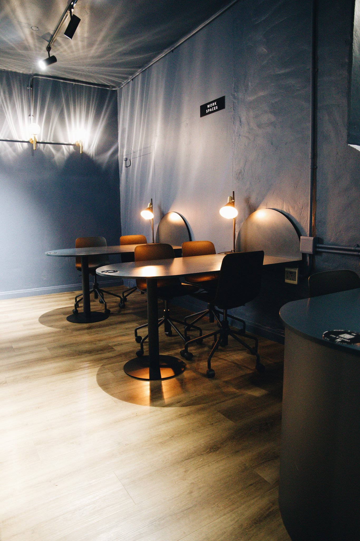 Hot_Desk_S