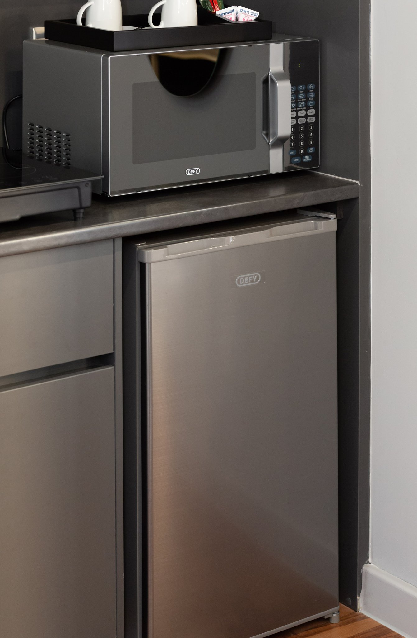 Kitchenette_all_rooms_S