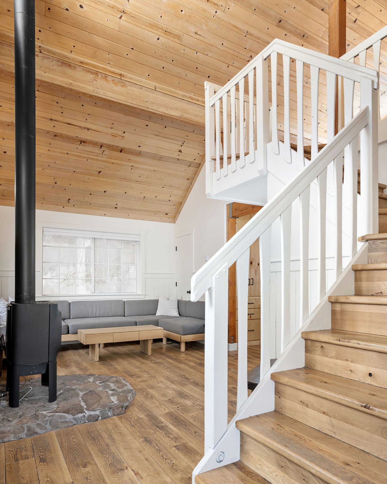 Sierra_House_Staircase_S