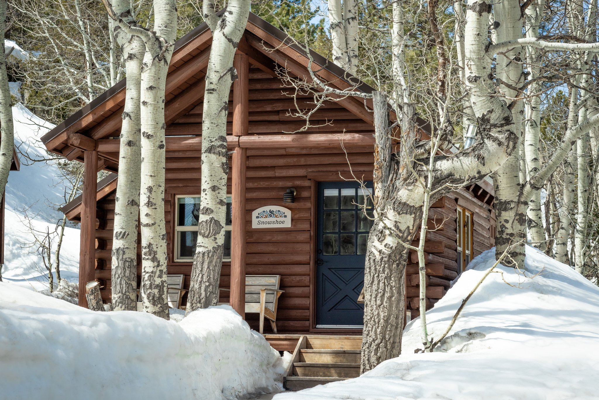 snowshoe_Exterior_S