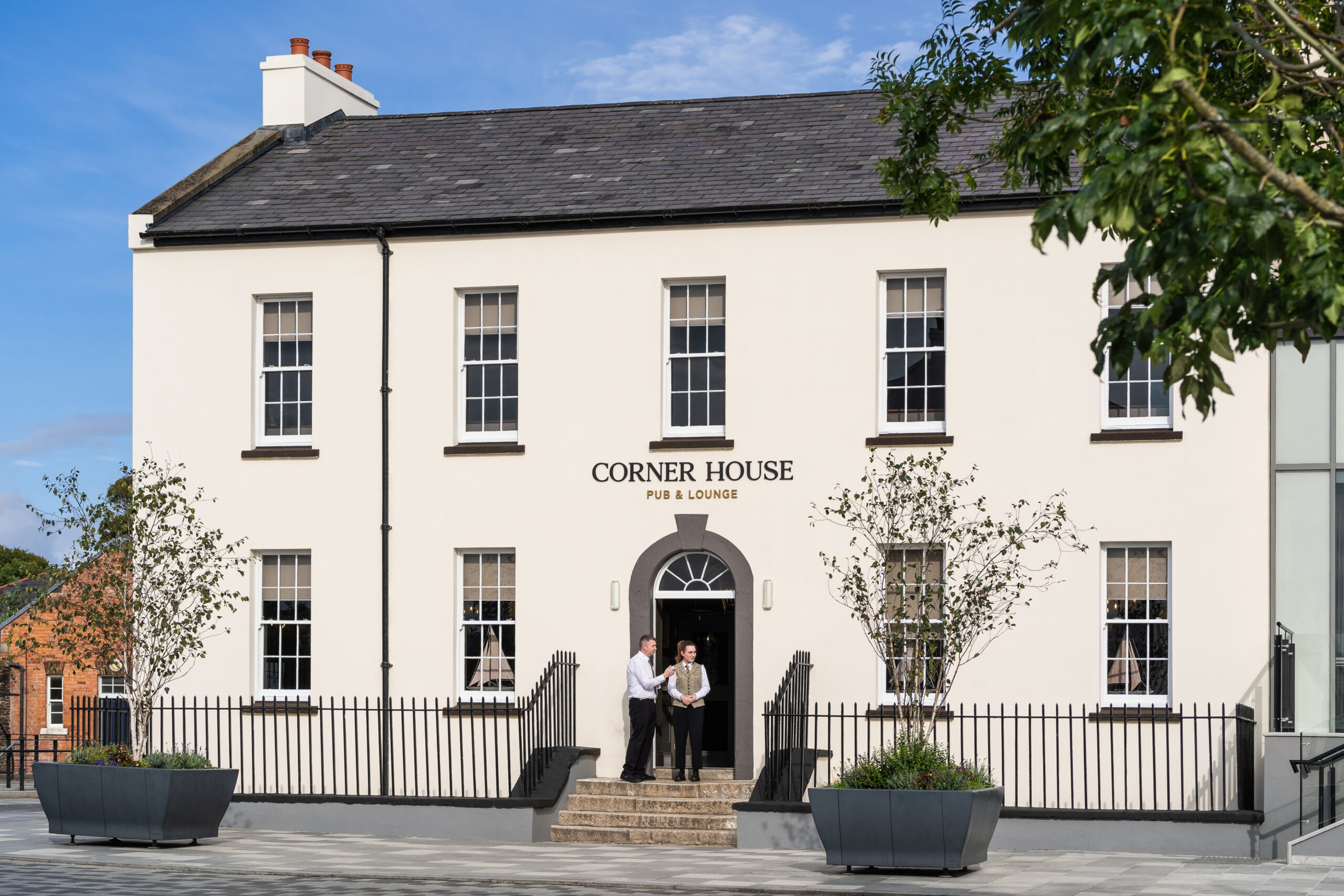 7 Corner House Pub and Lounge (1)