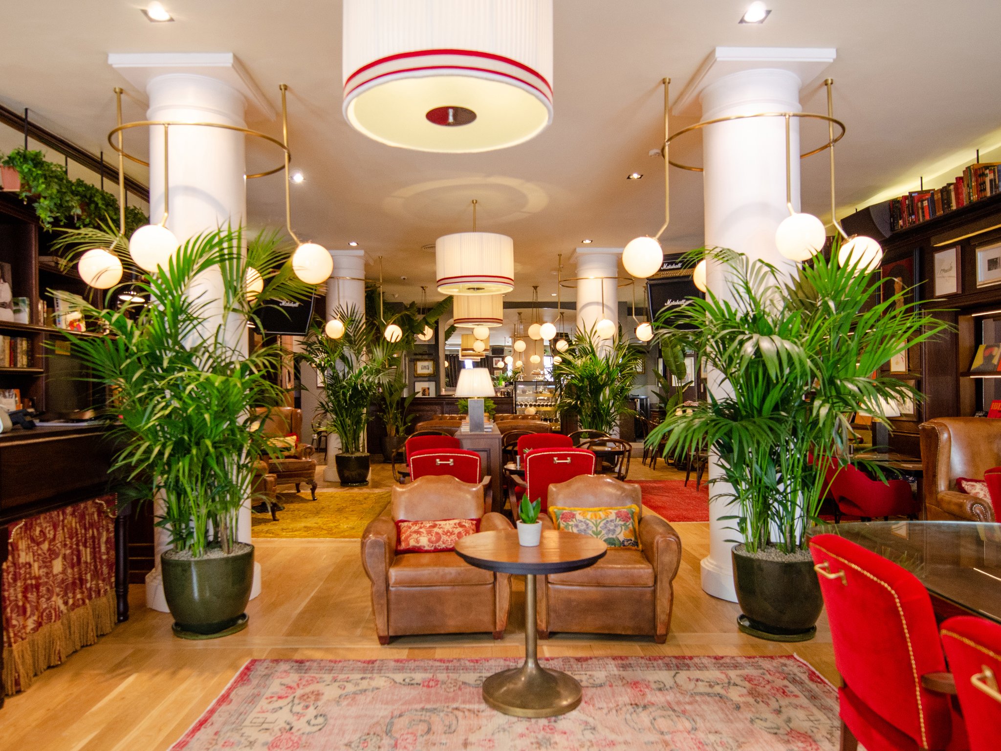 Lobby_(3)_S