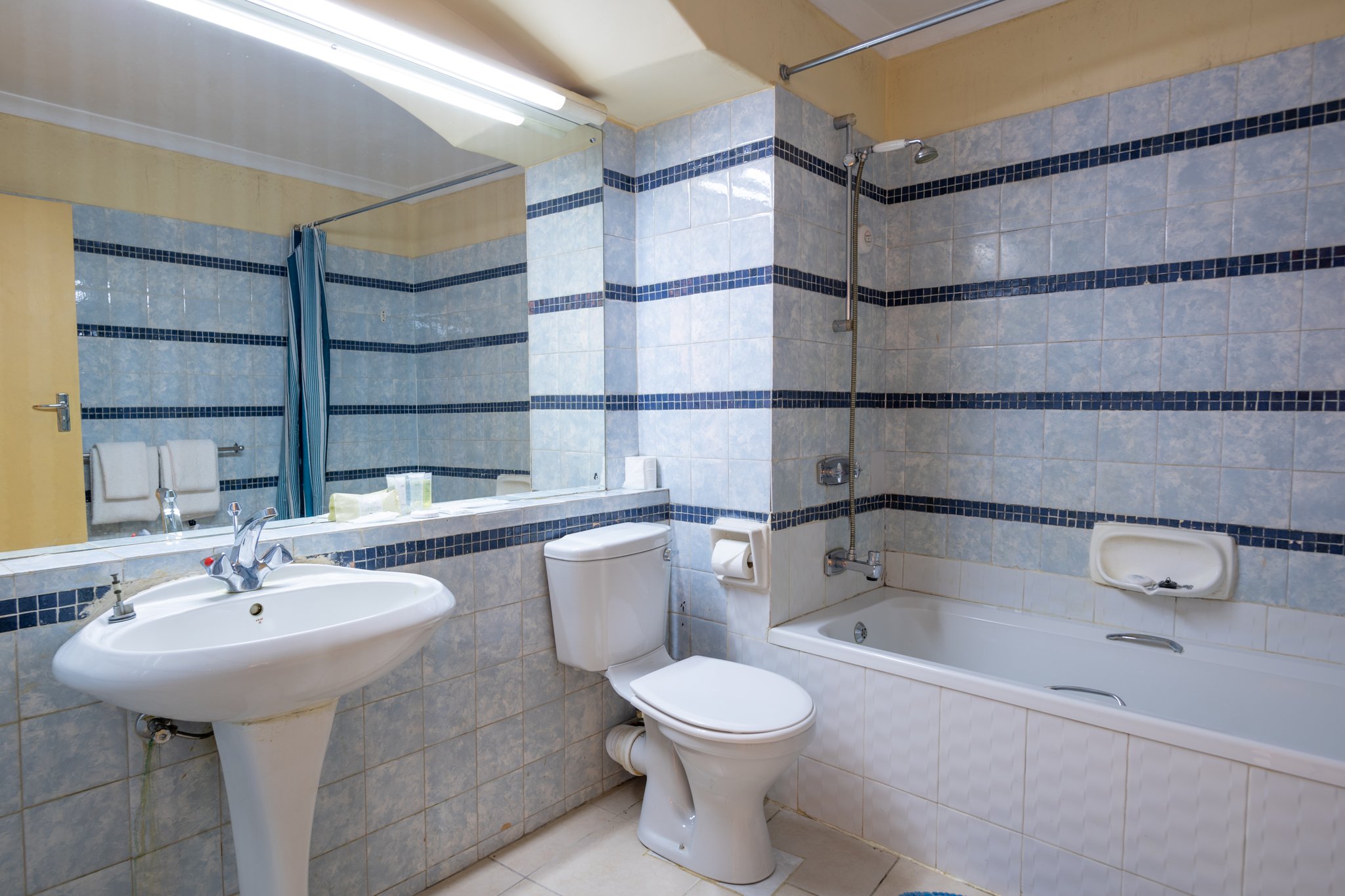 Executive_Suite-12_S