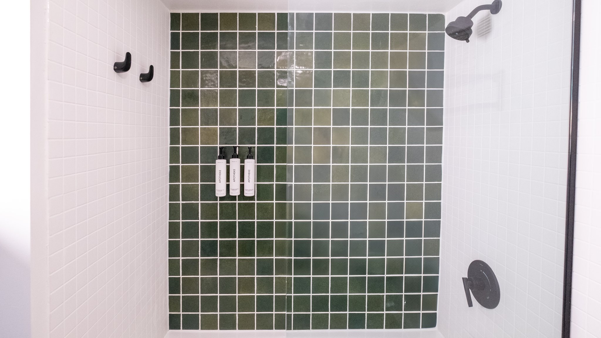 Bathroom_(2)_S