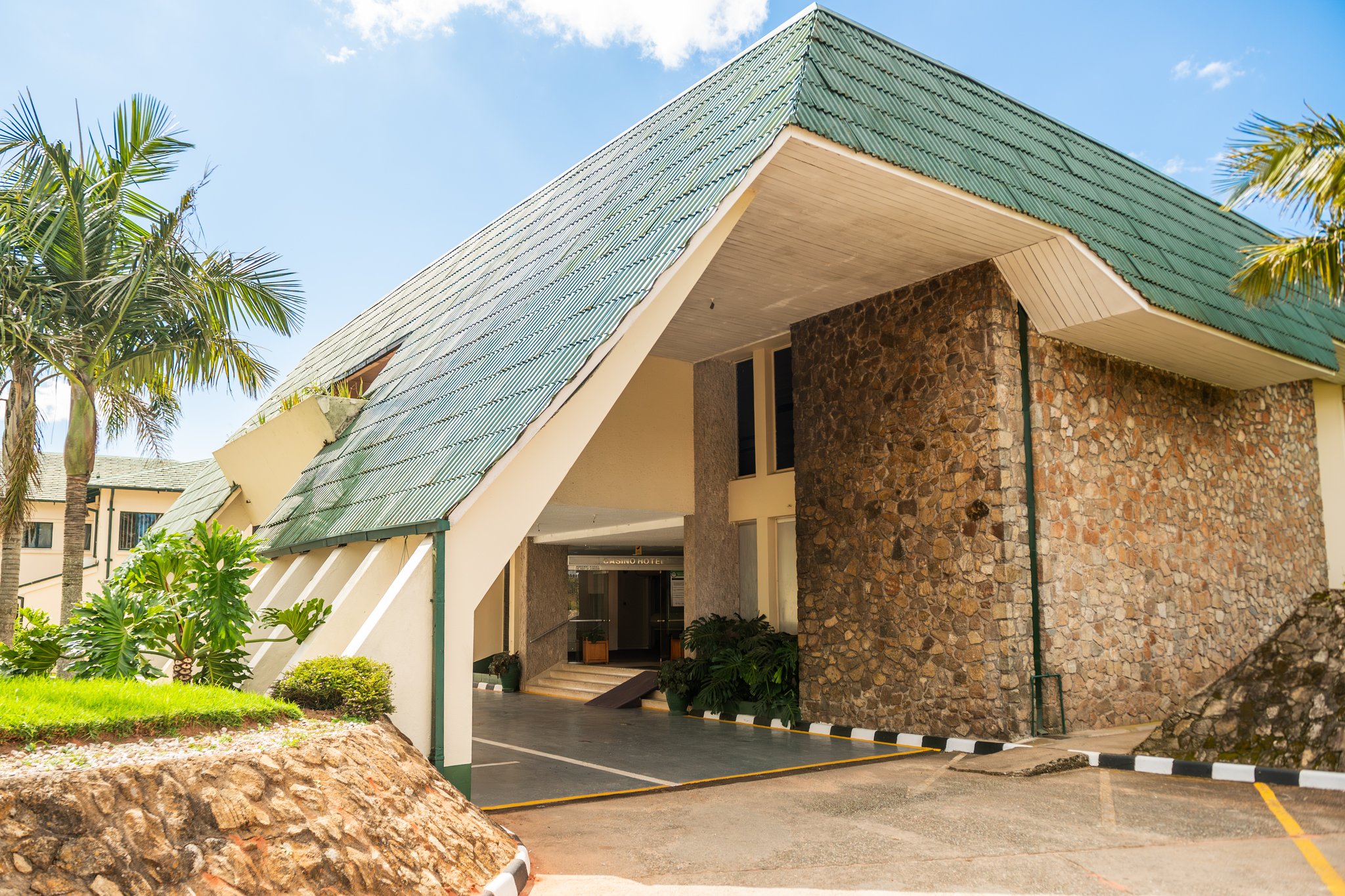 Exterior15_S