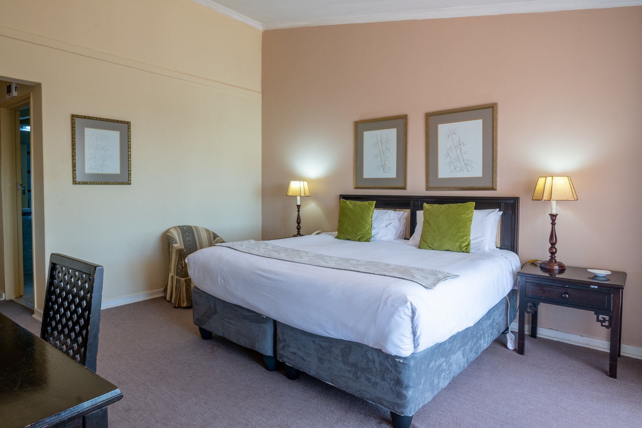 Executive_Suite-09_S