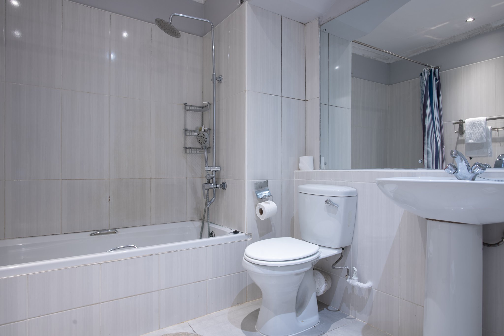 Executive_Suite-00_S
