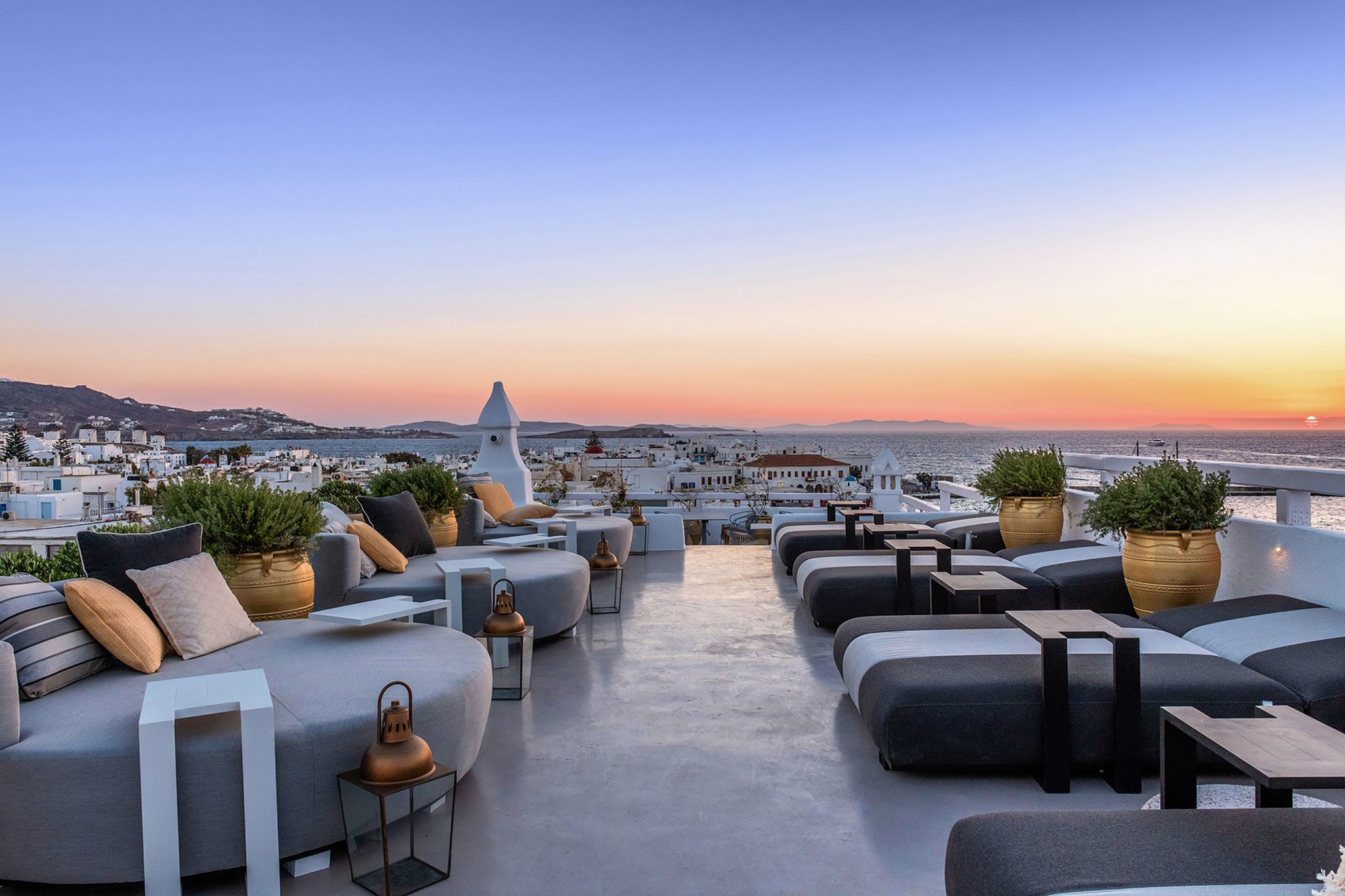 TheTownHouse_SKYBAR_S