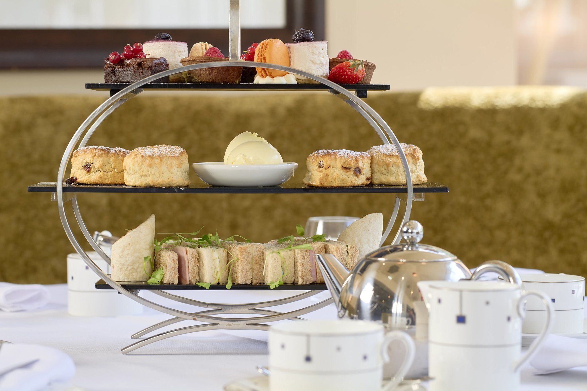 bull-food-drink-afternoon-tea_(5)_S