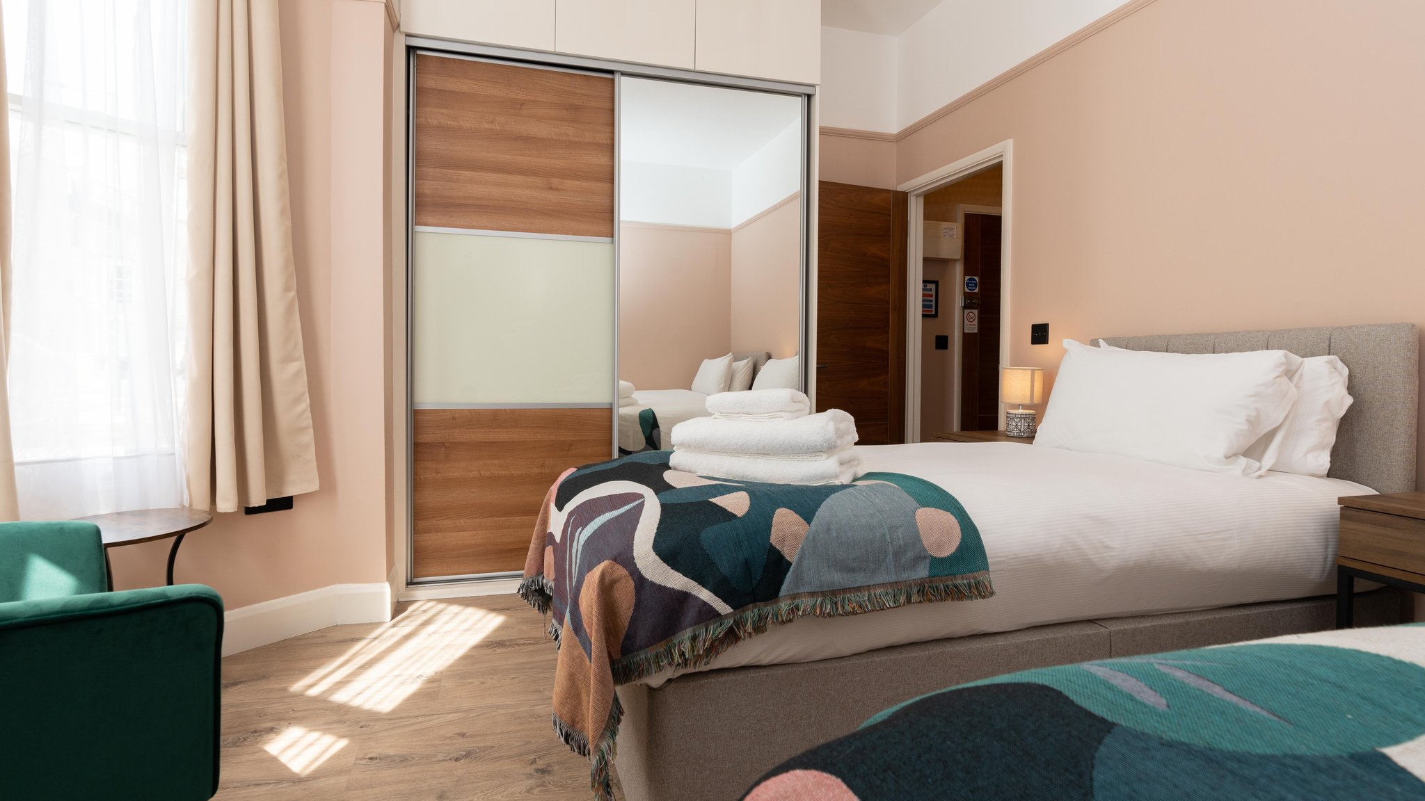 Two_Bedroom_Apartment-11_S