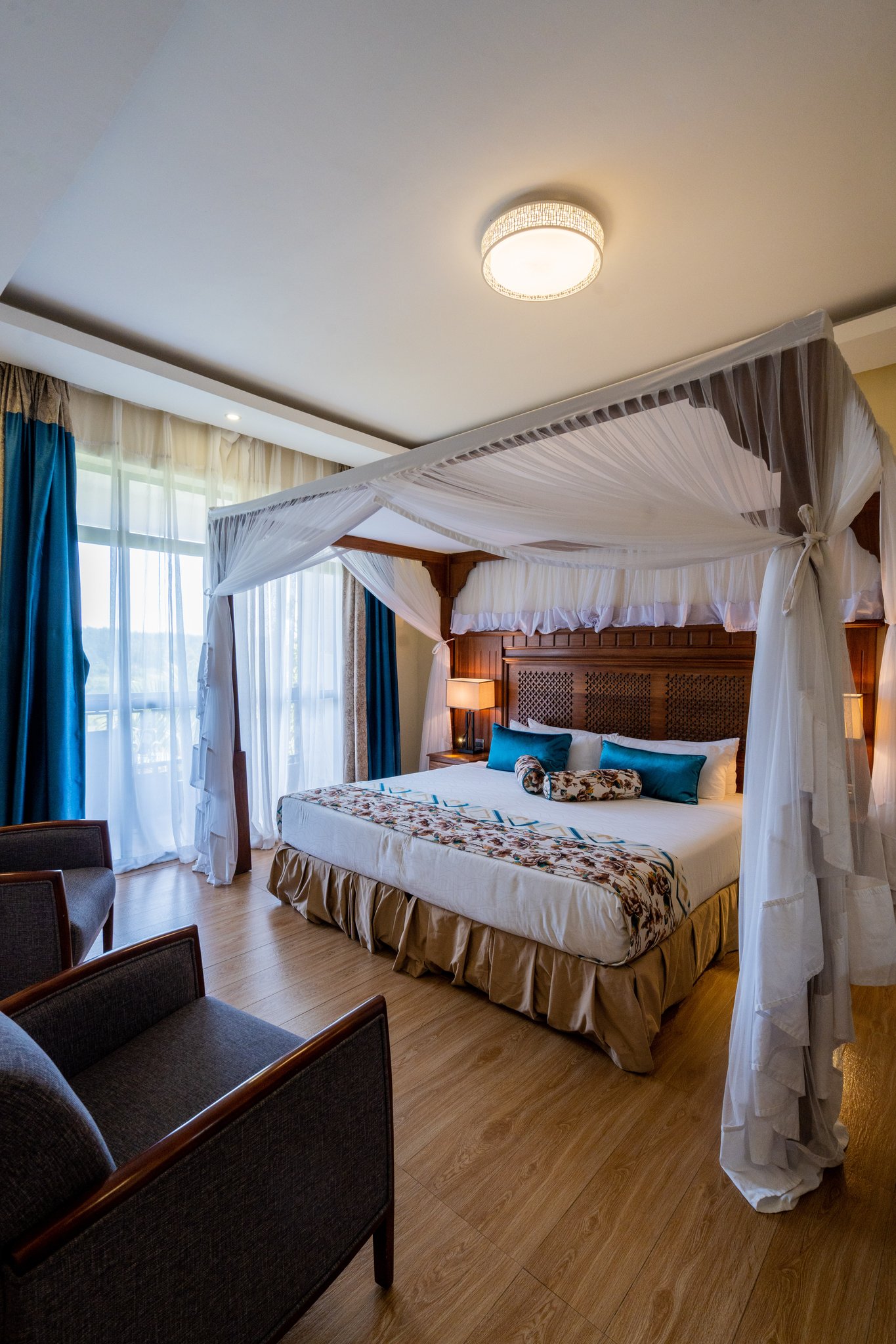 Executive_Suite-08_S