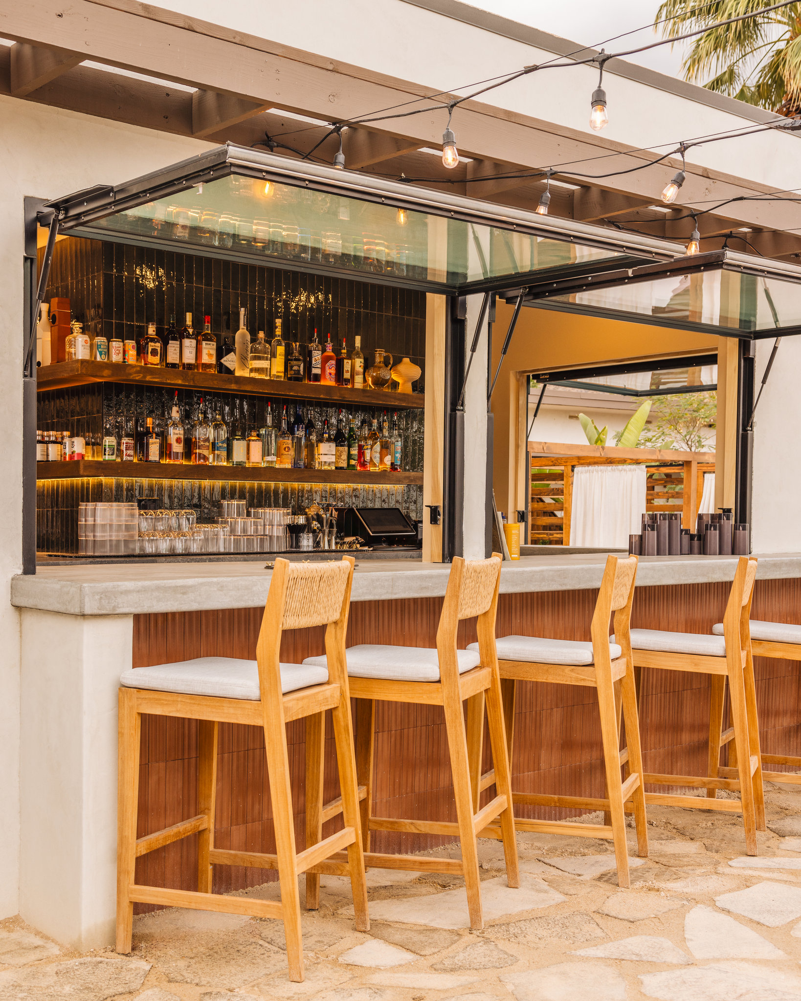 Bar_(2)_S