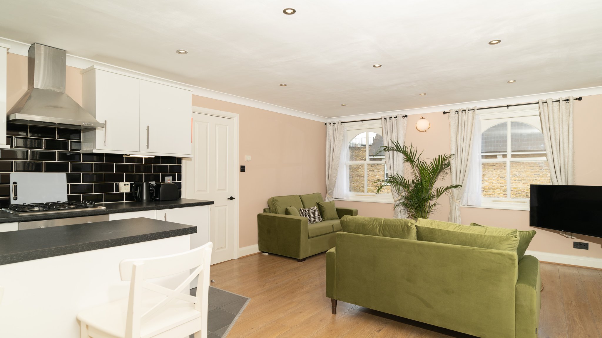 One_Bedroom_Apartment_Garden-07_S