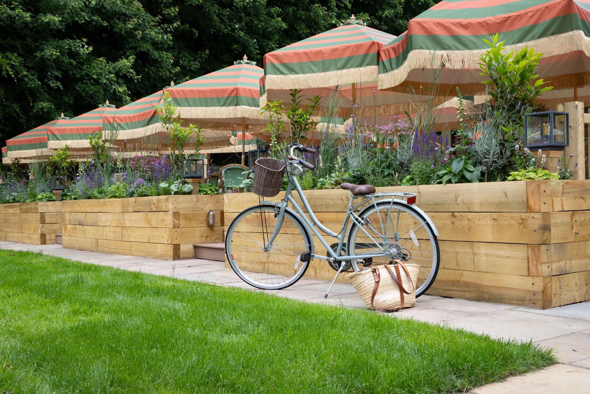 the-ragged-robin-godalming-exterior-059_S