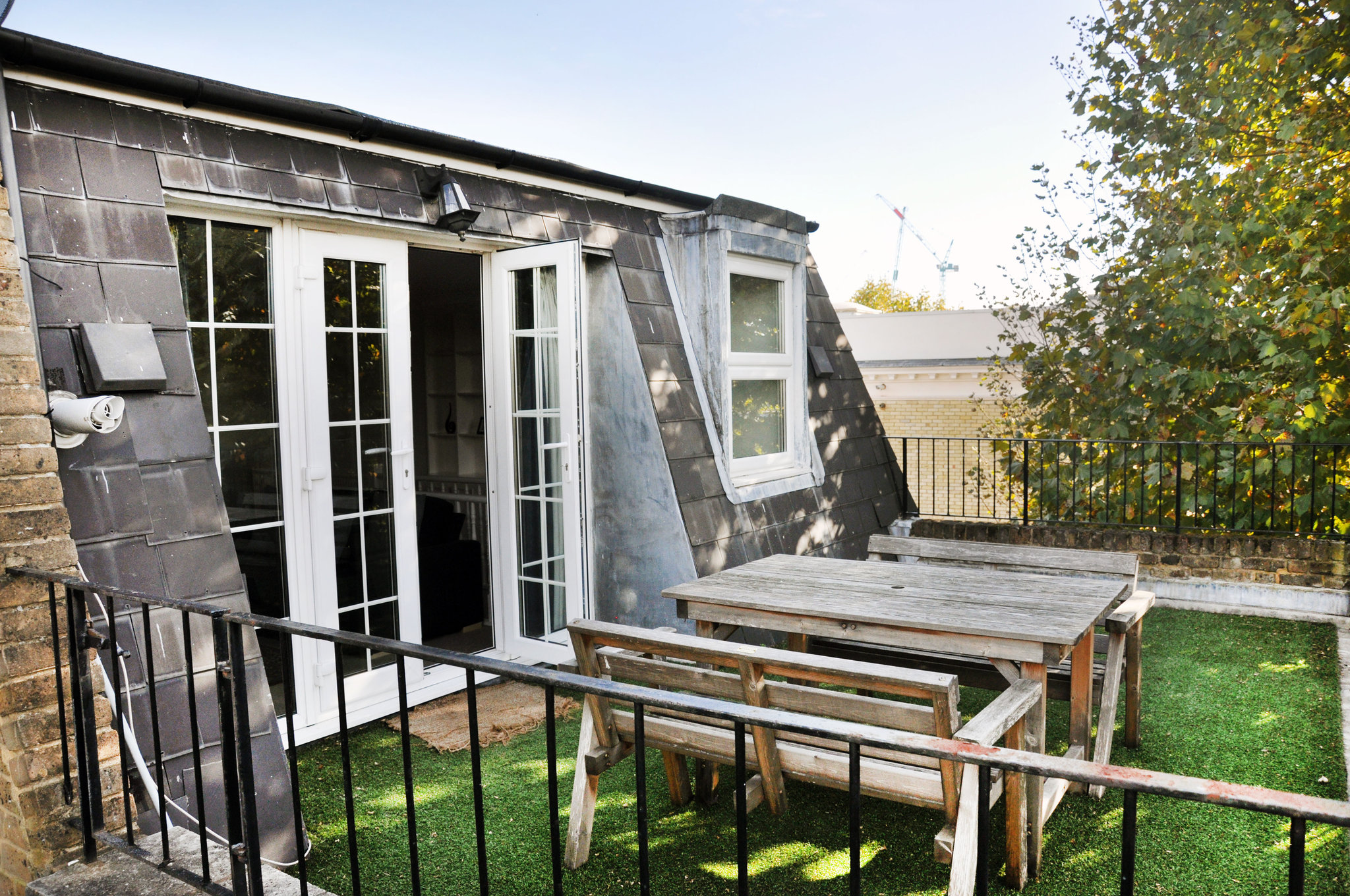 Two_Bedroom_Garden-07_S