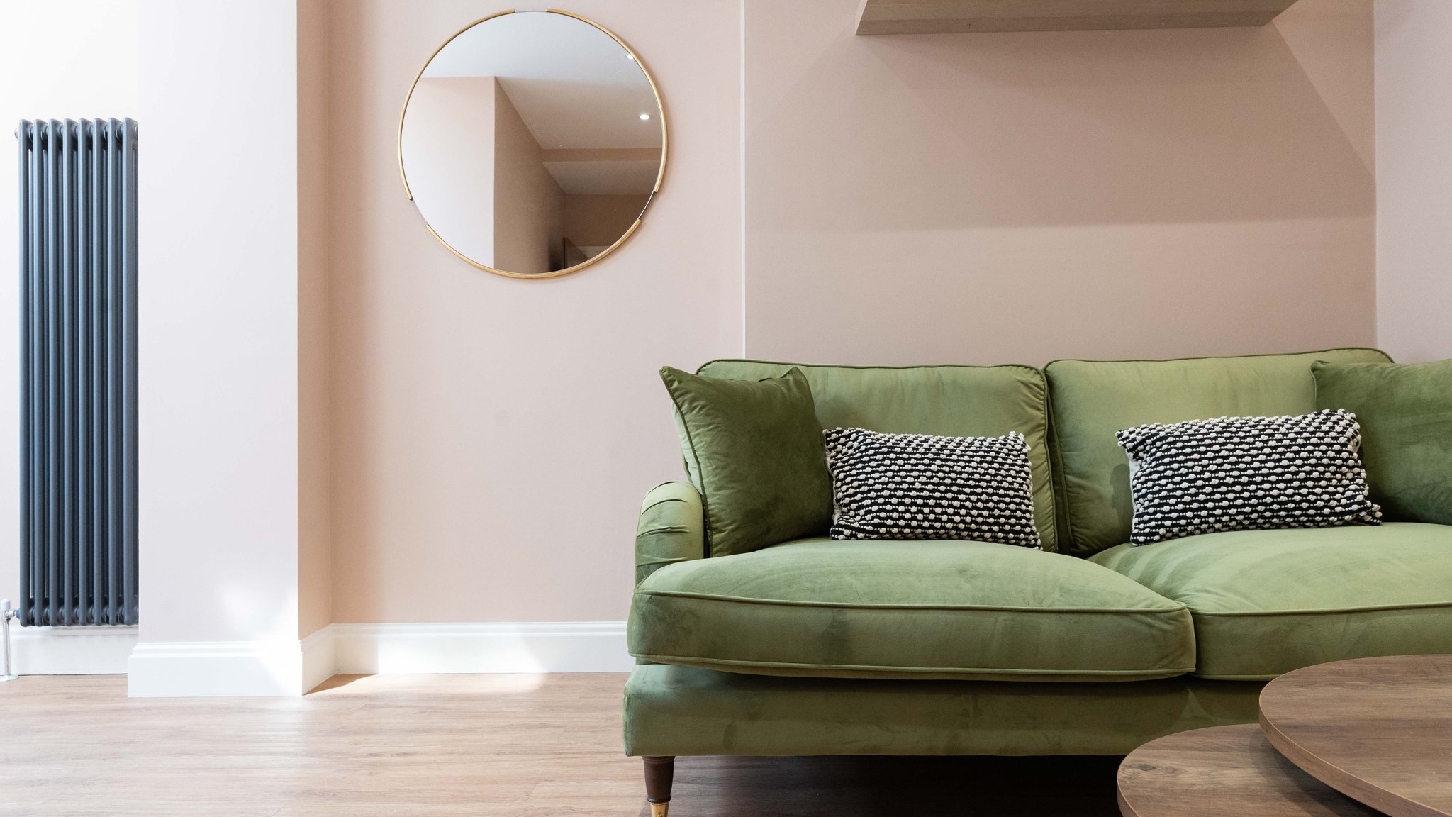 One_Bedroom_Apartment_Garden-05_S