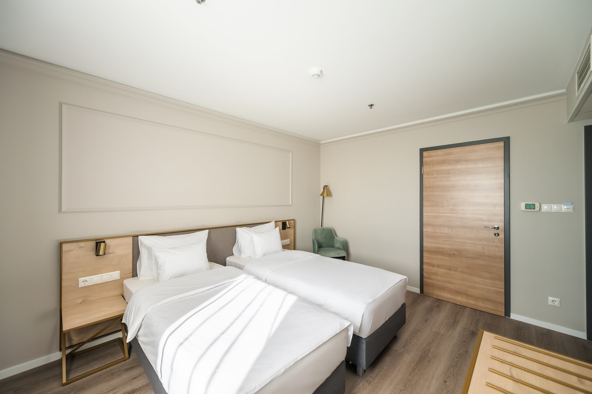 Standard_Room_(3)_S