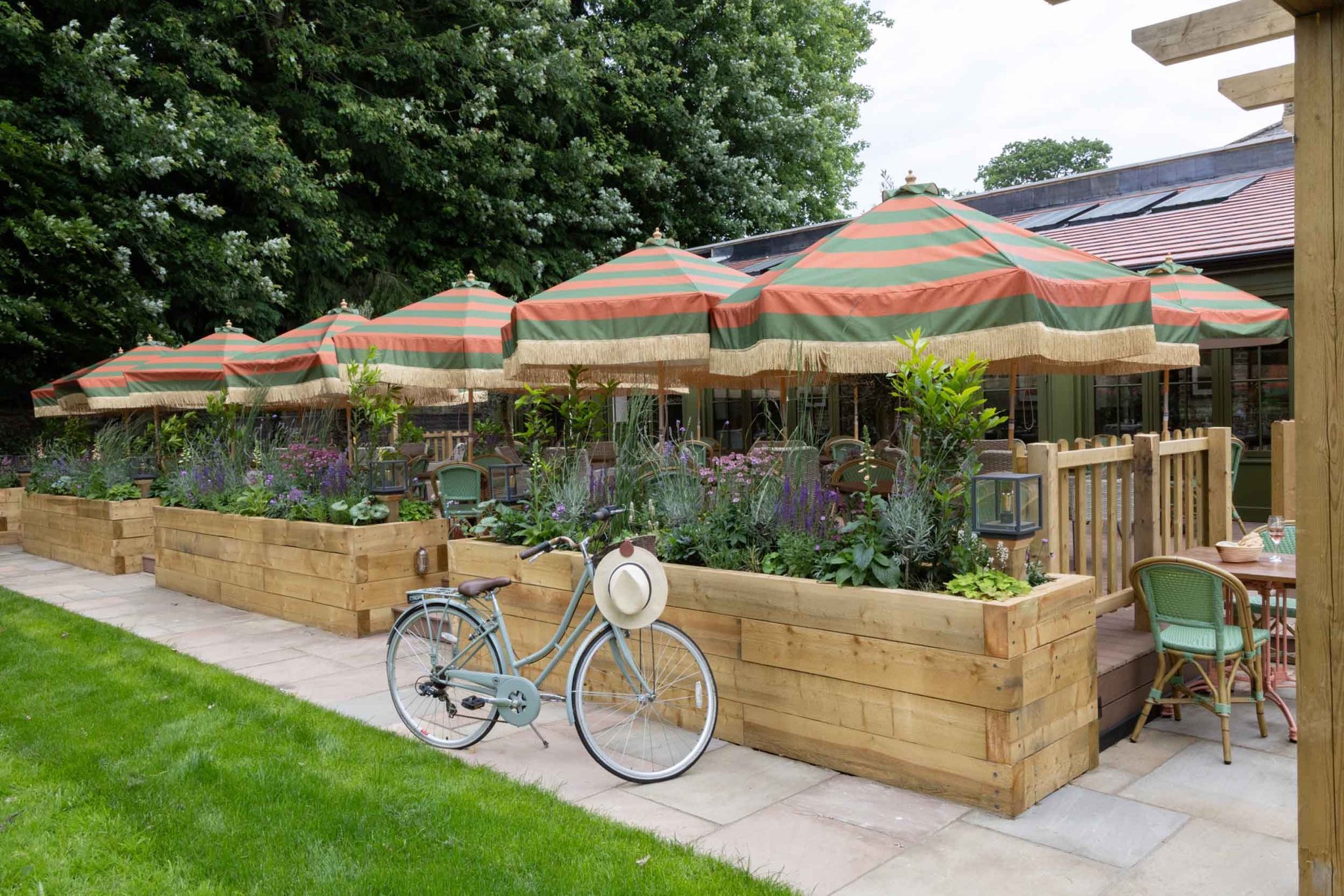 the-ragged-robin-godalming-exterior-002_S