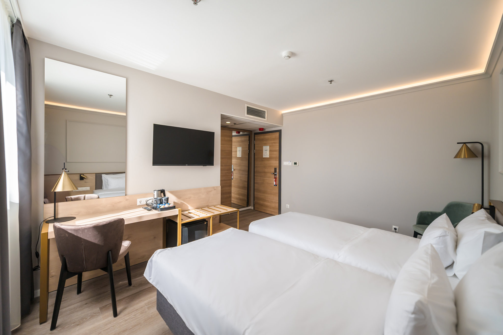 Standard_Room_(8)_S