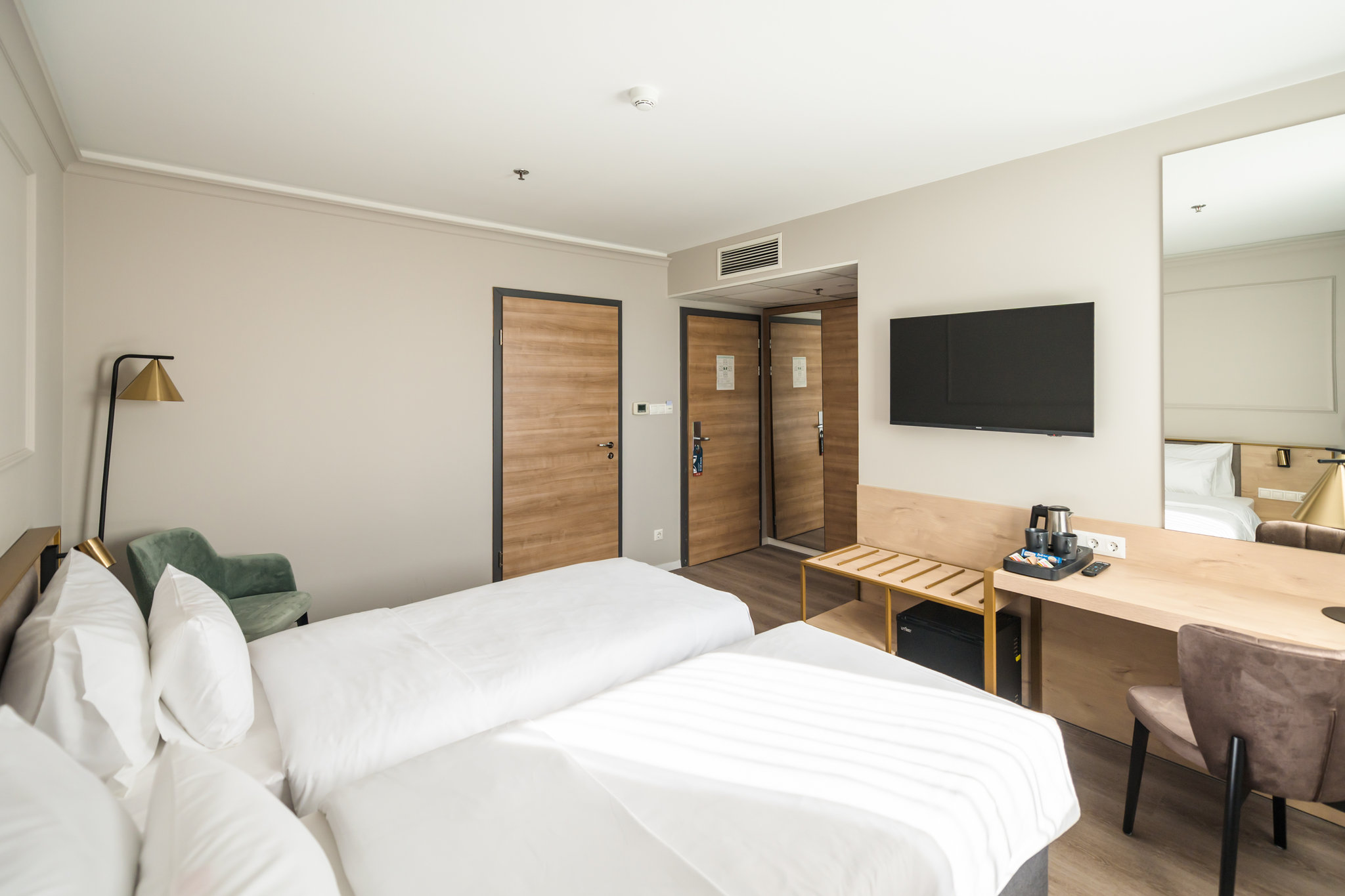Standard_Room_(2)_S