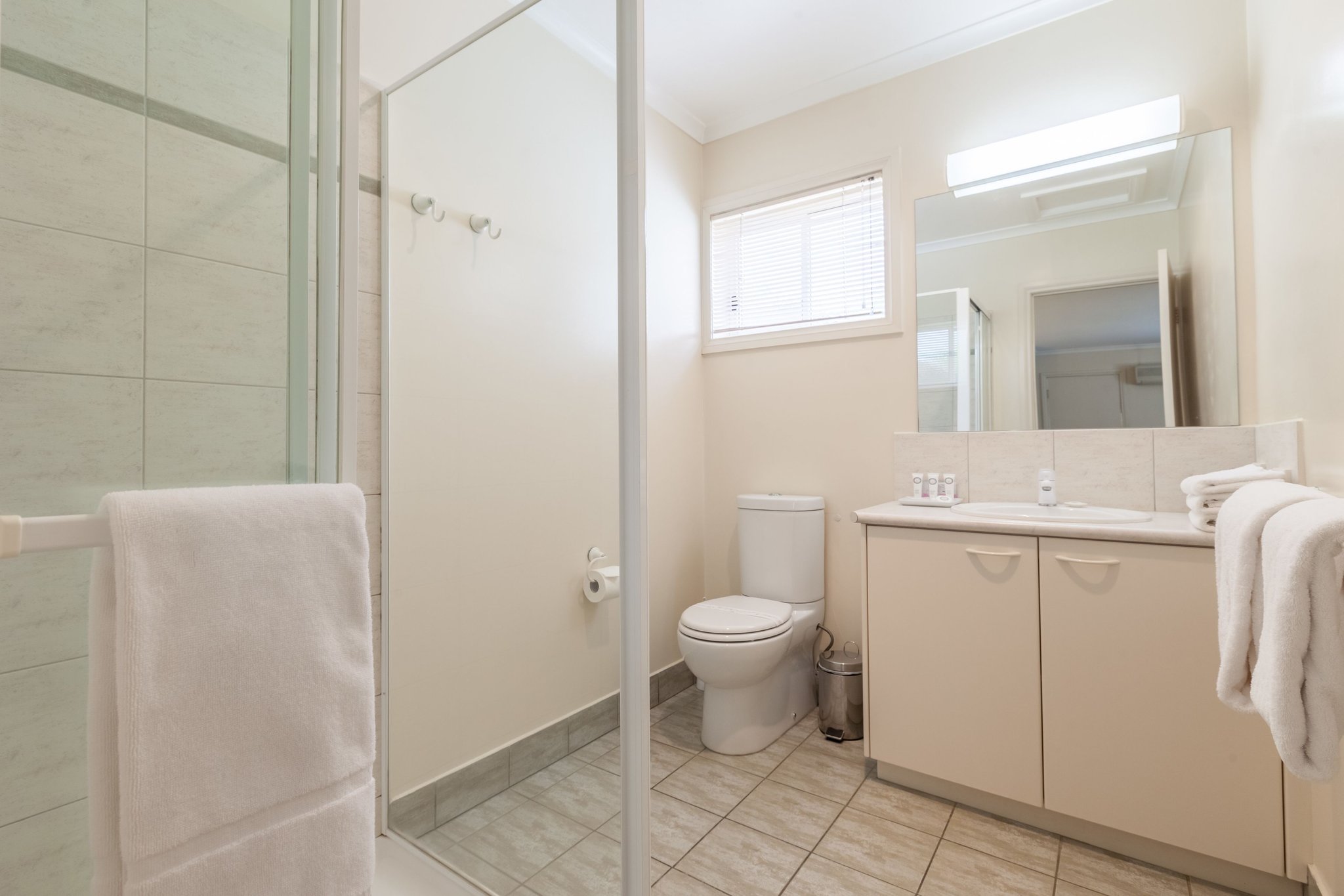 Family_Bathroom_S