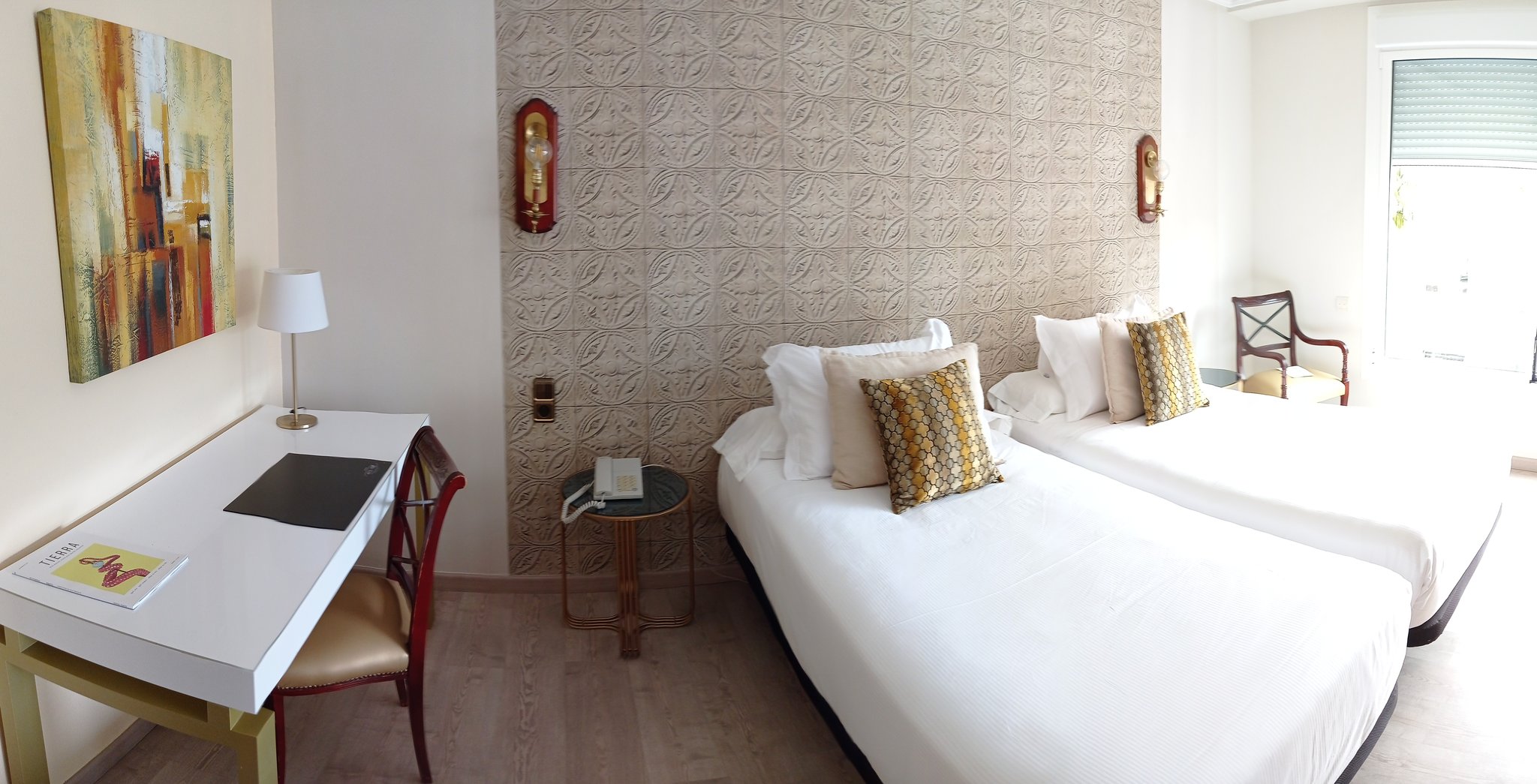 Deluxe_Room_(4)_S