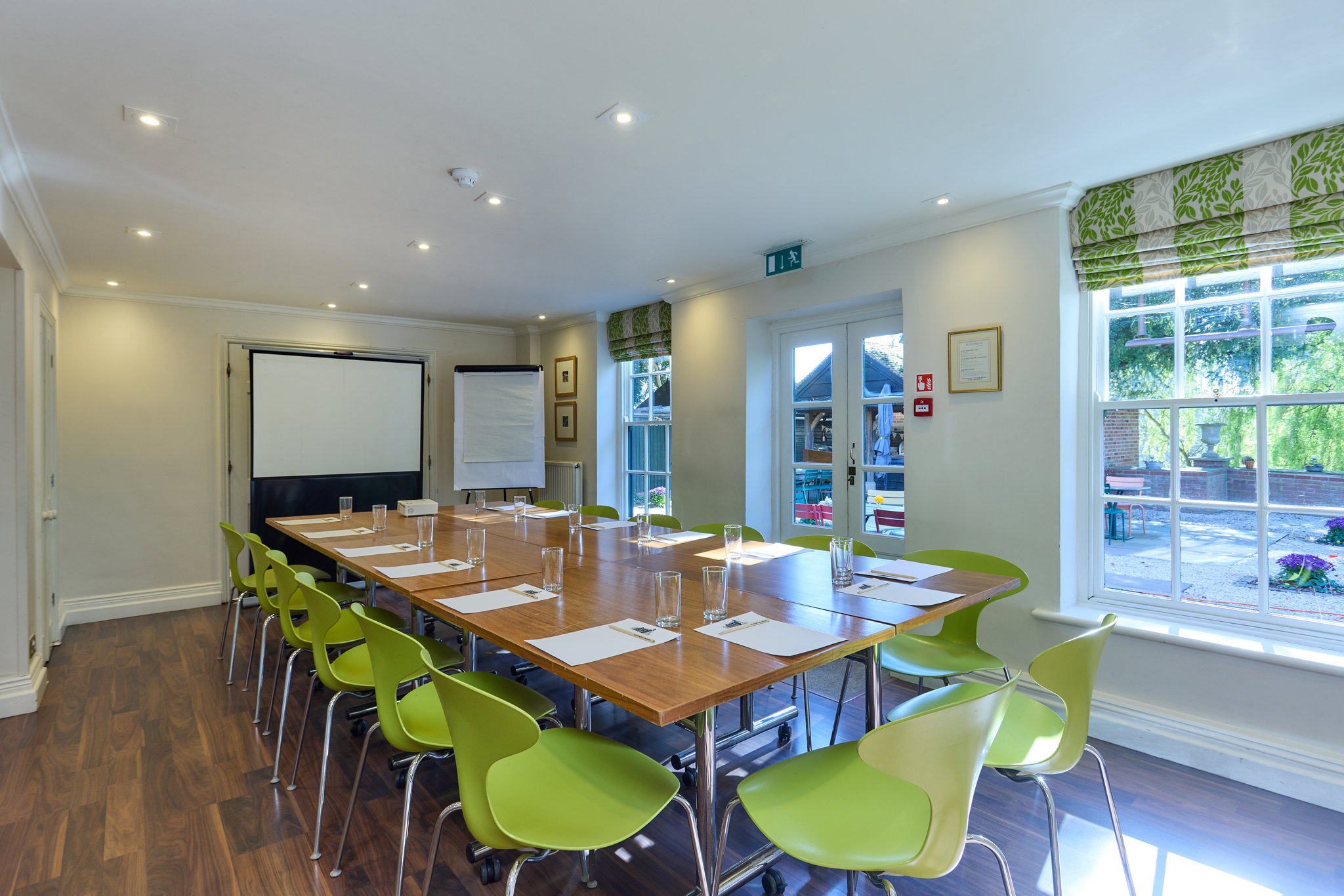 Swan_Boardroom_S