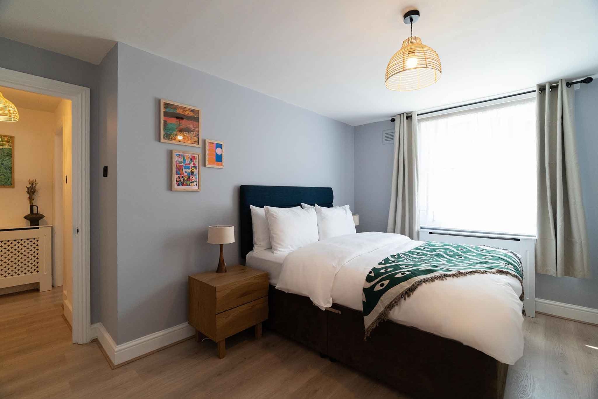 Two_Bedroom_Two_Bathrooms-02_S