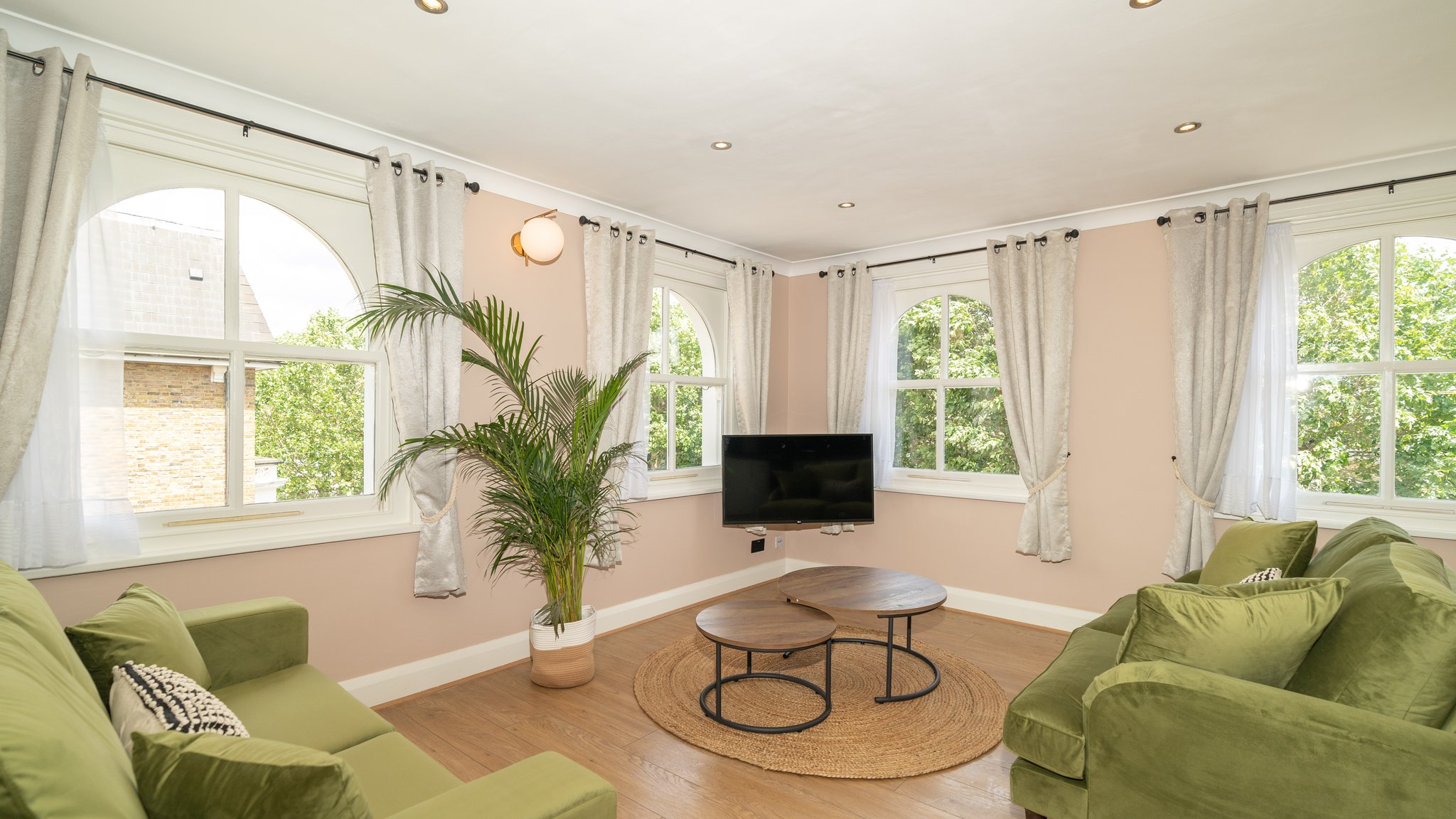 One_Bedroom_Apartment_Garden-02_S