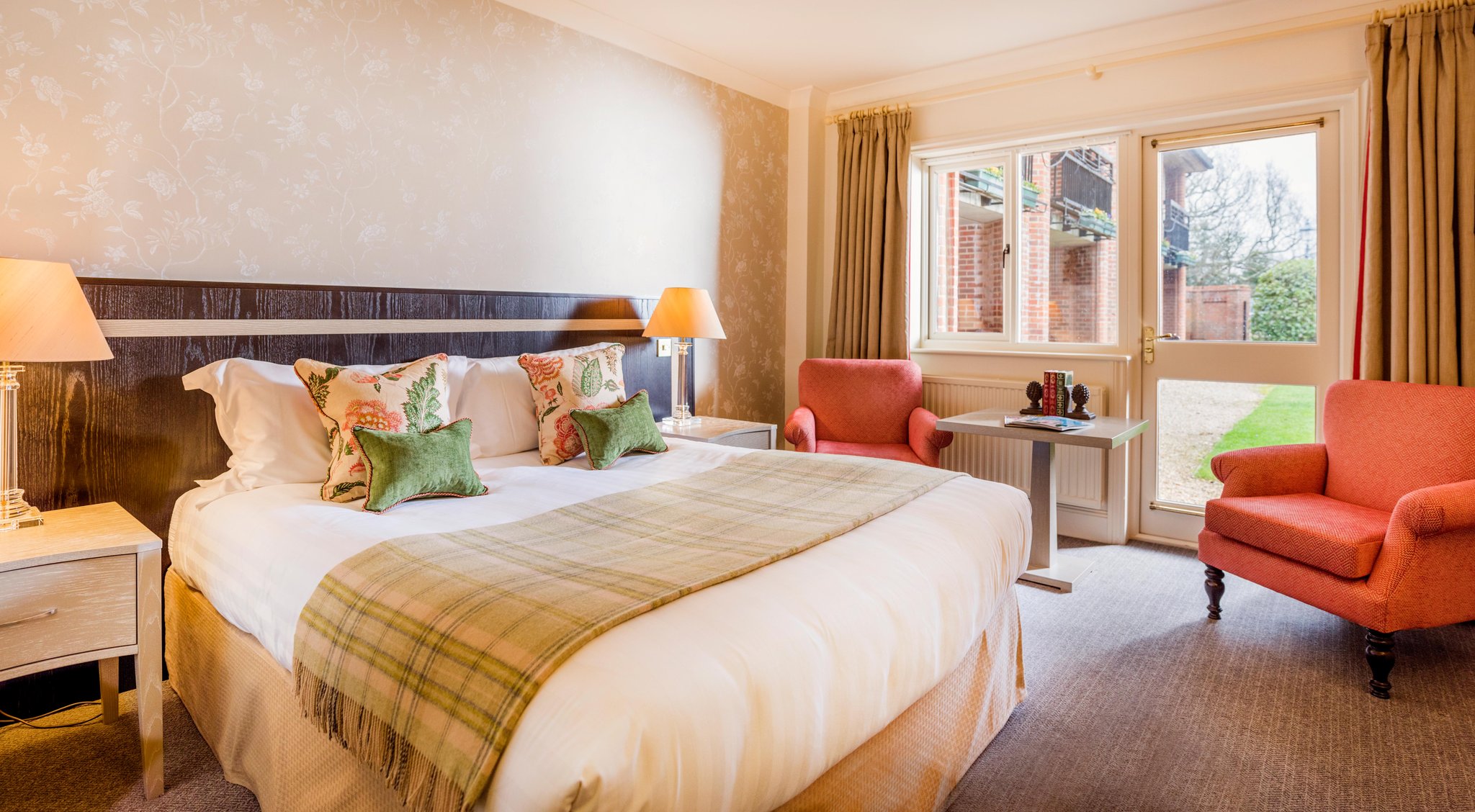 Standard_Knightwood_Double_Bedroom_S