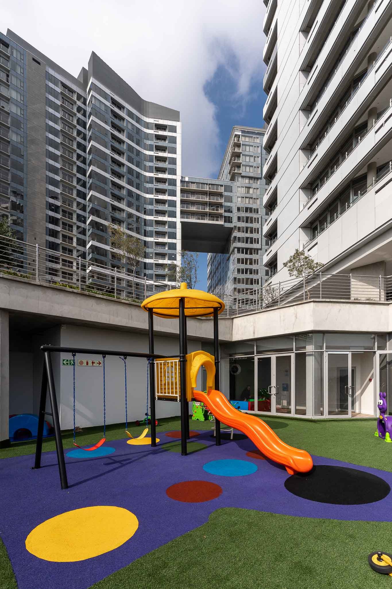 Kids_Outdoor_Play_Area-08_S
