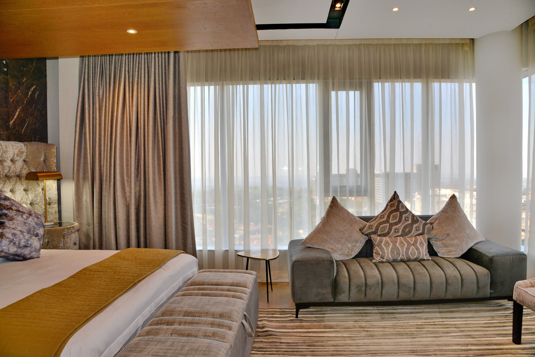 Room_Penthouse_East_(17)_S