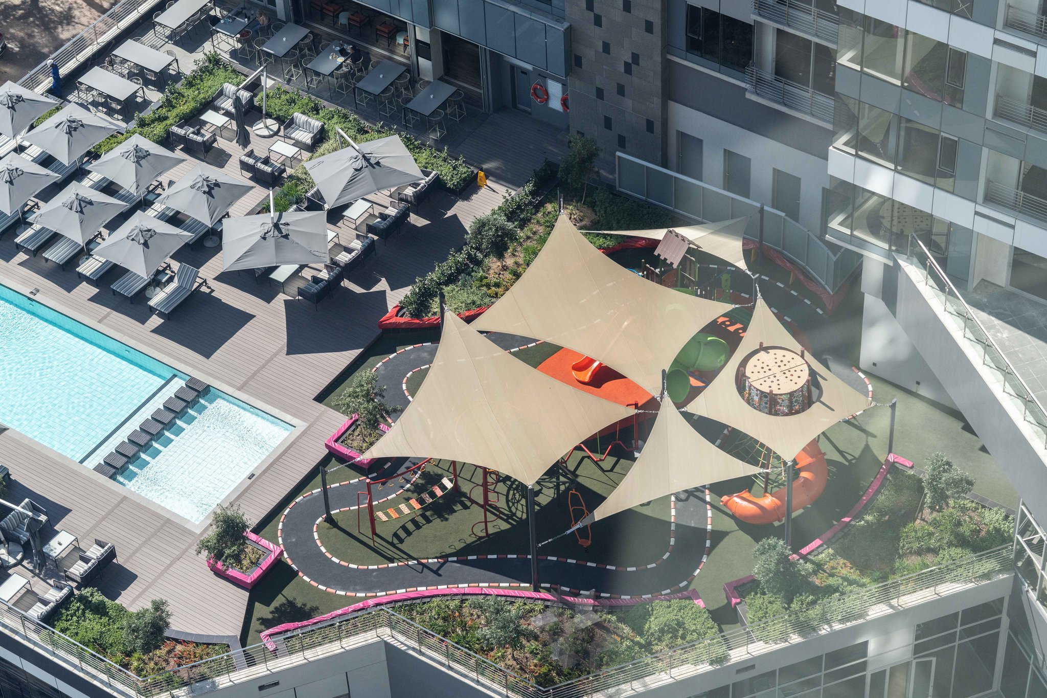Pool_Deck-10_S