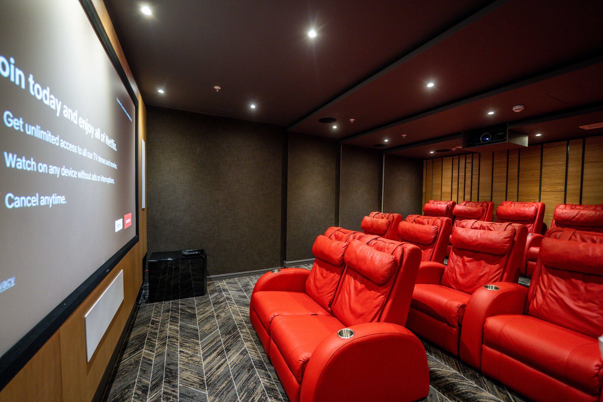 Cinema_Room-10_S