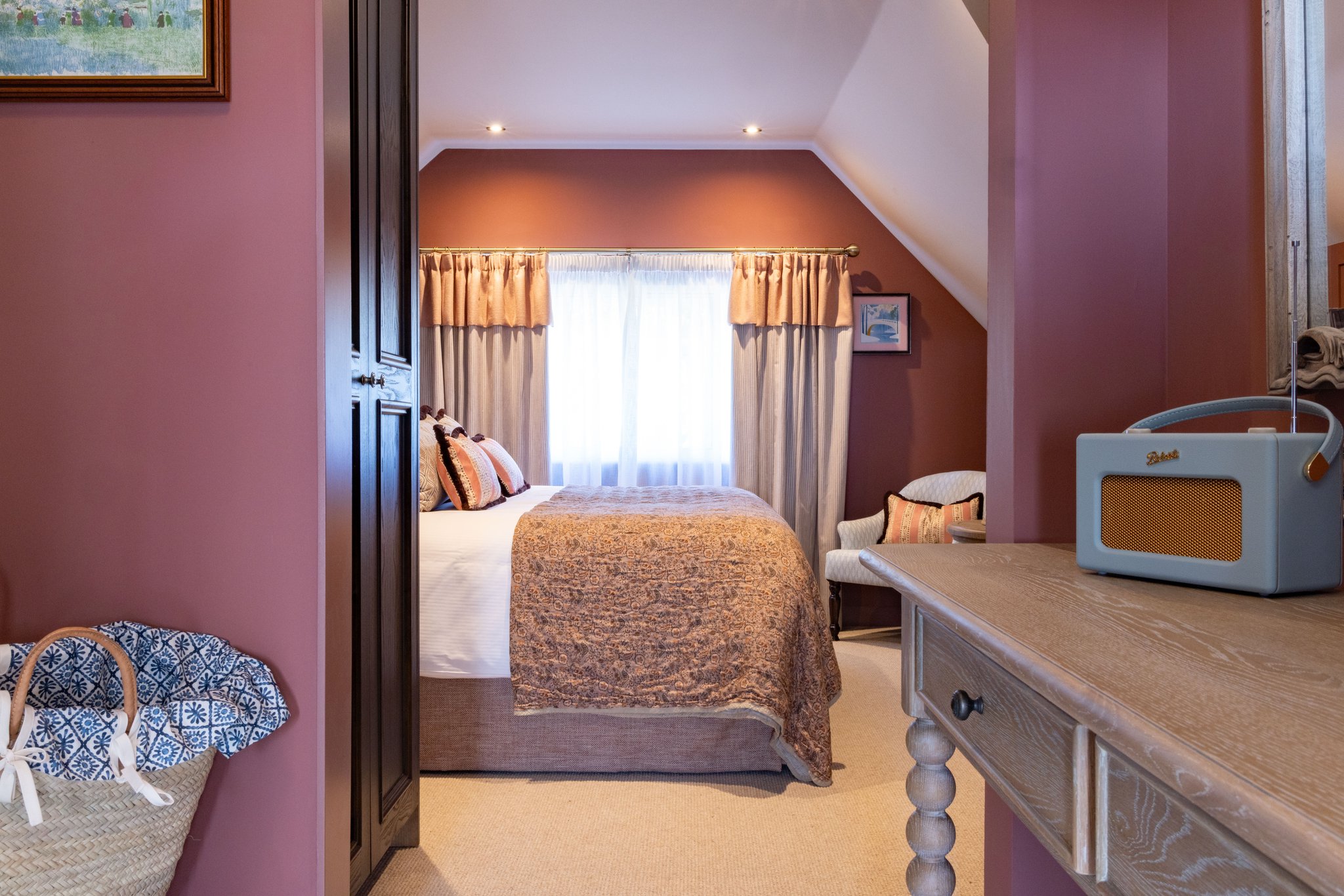 Fancy_Room-25_S