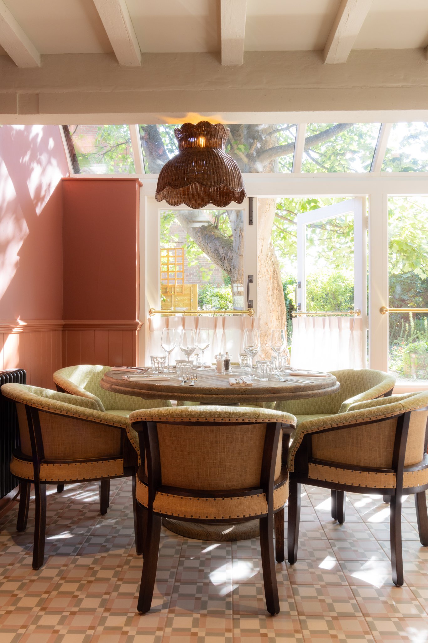 Restaurant-01_S