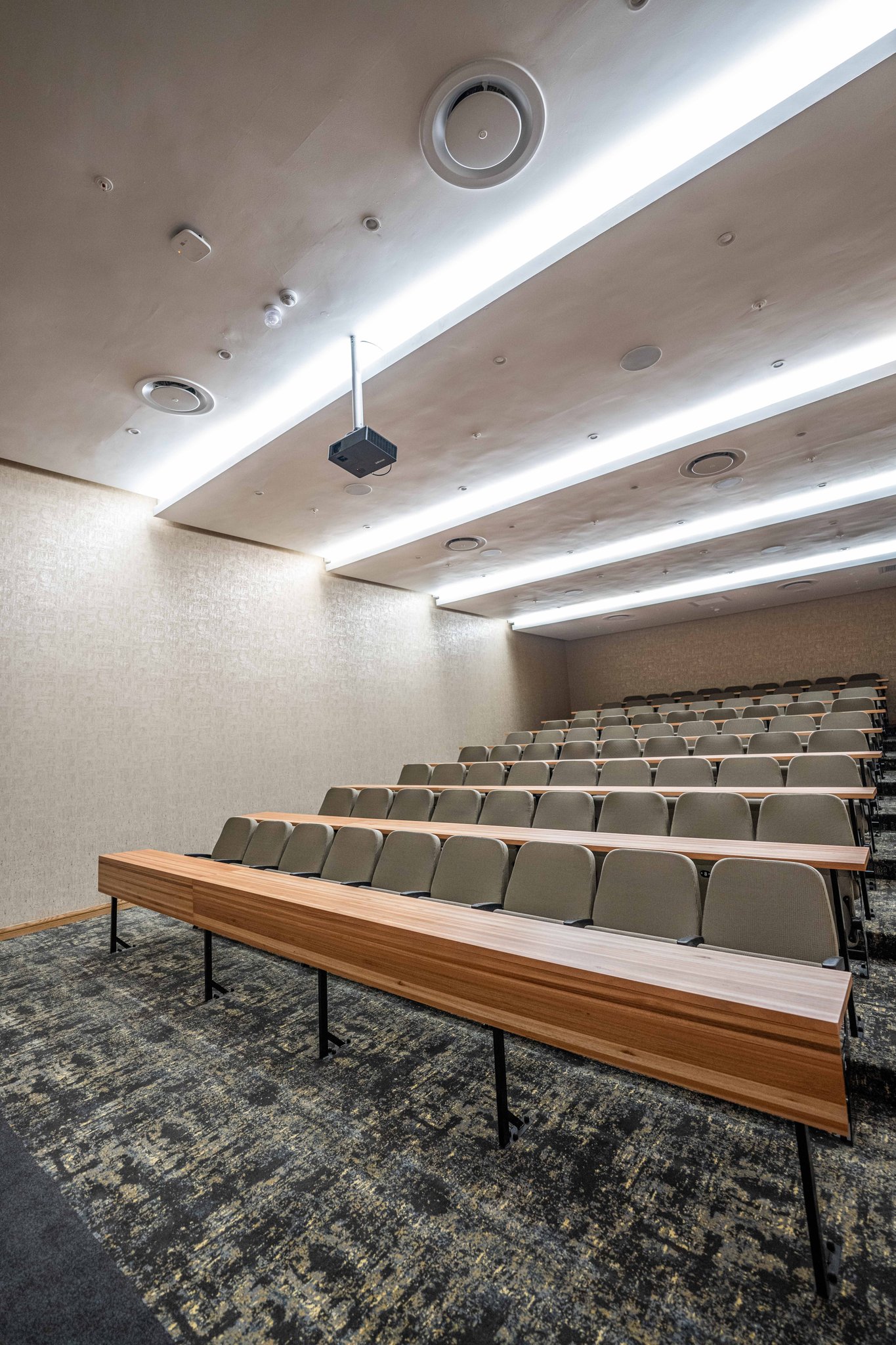 Auditorium-01_S