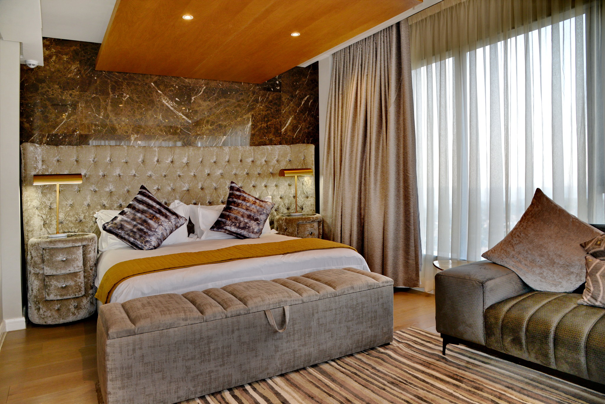 Room_Penthouse_East_(18)_S