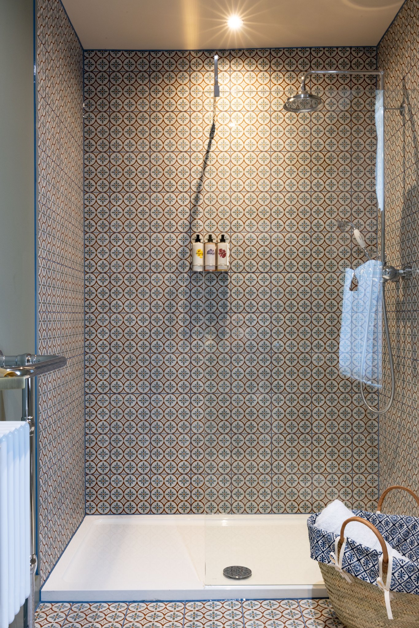 Fancy_Room-Bathroom-13_S