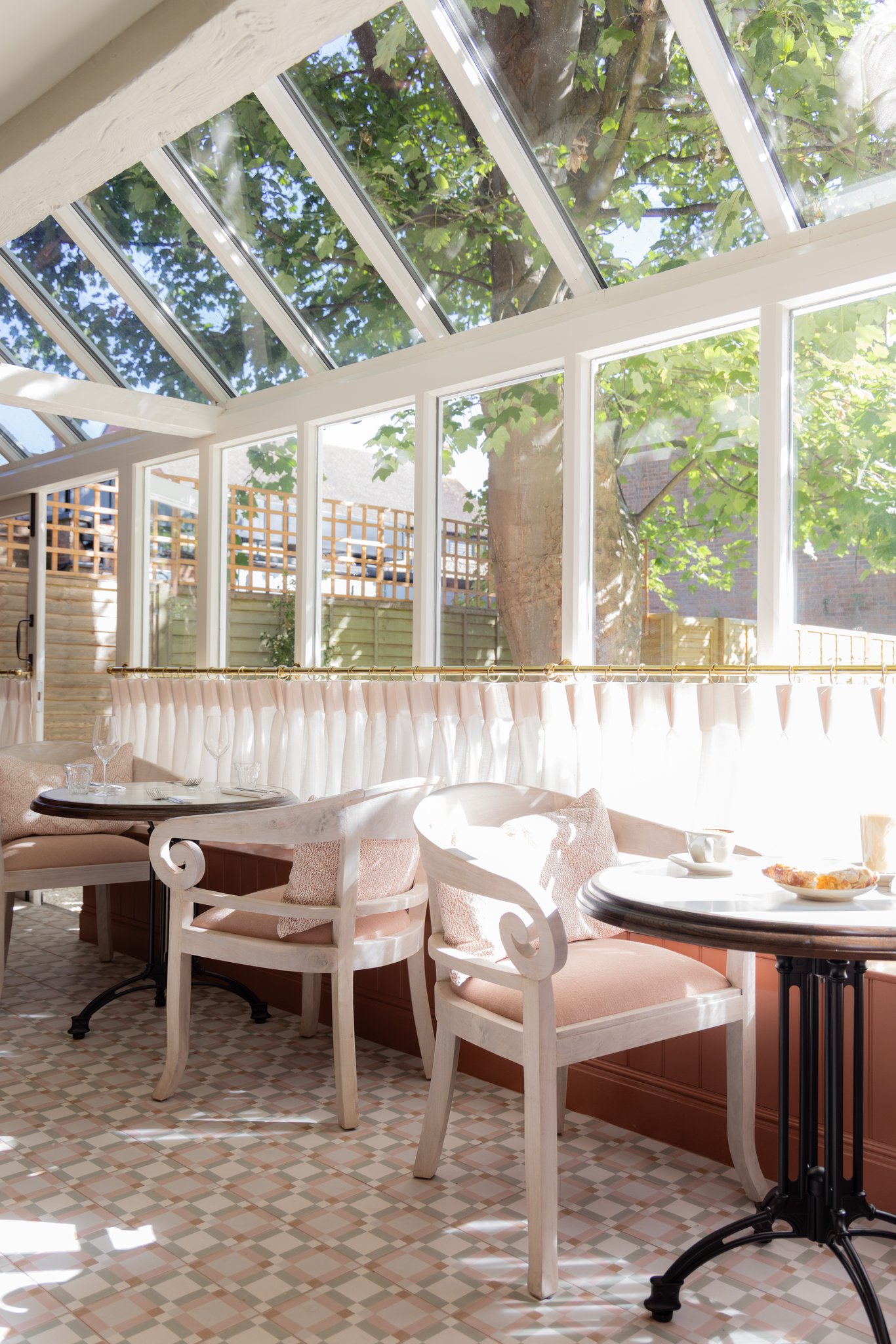 Restaurant-06_S
