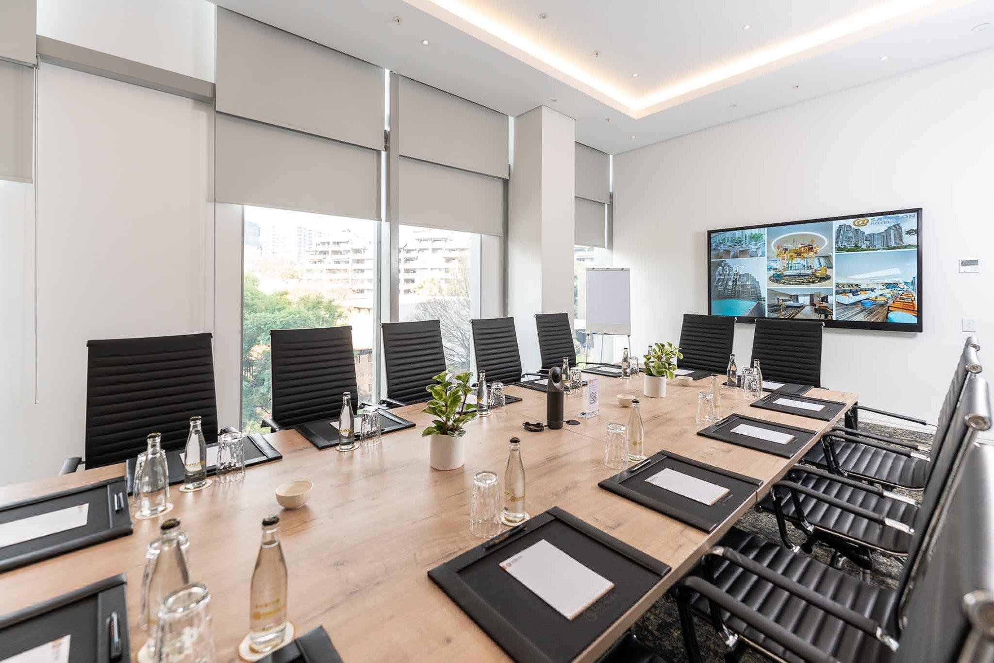 Boardroom-10_S