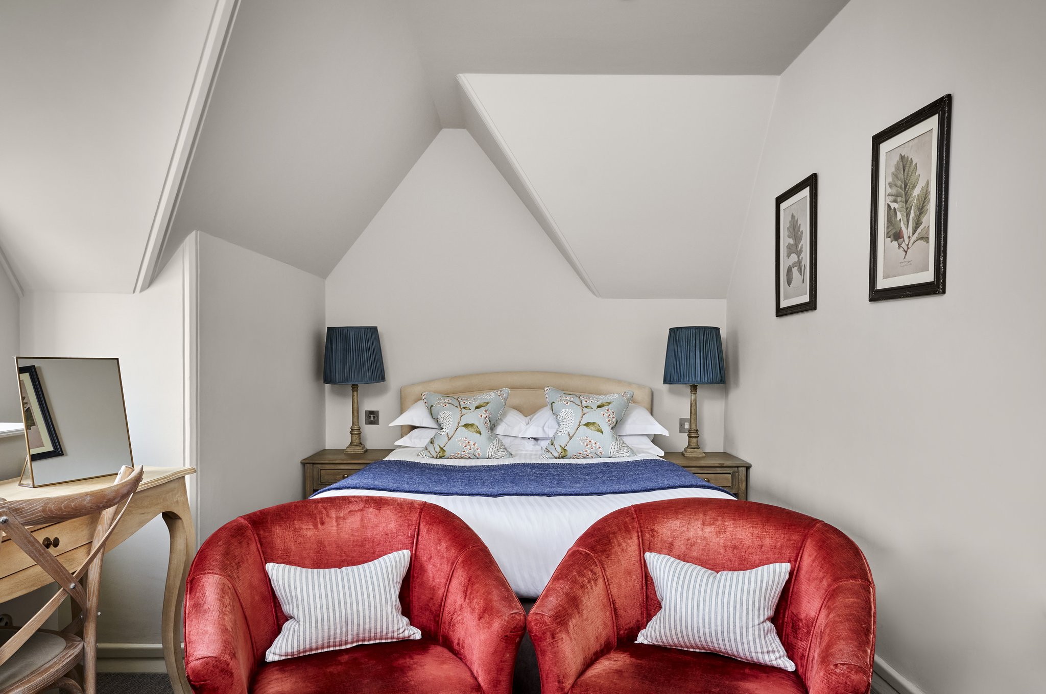 Manor_Double_Bedroom_(1)_S