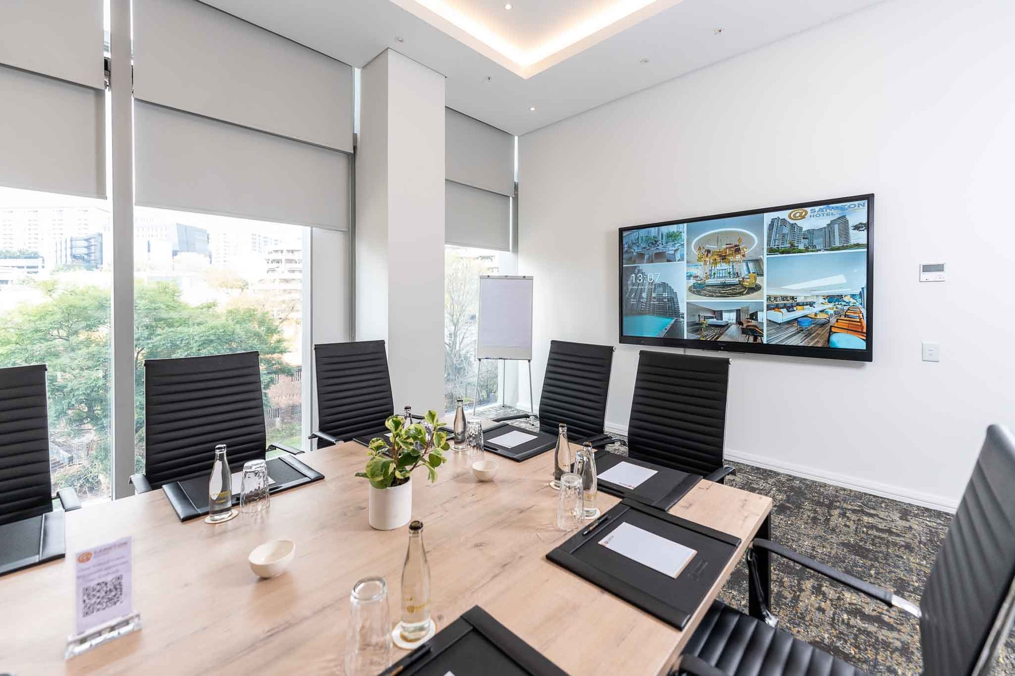 Boardroom-09_S