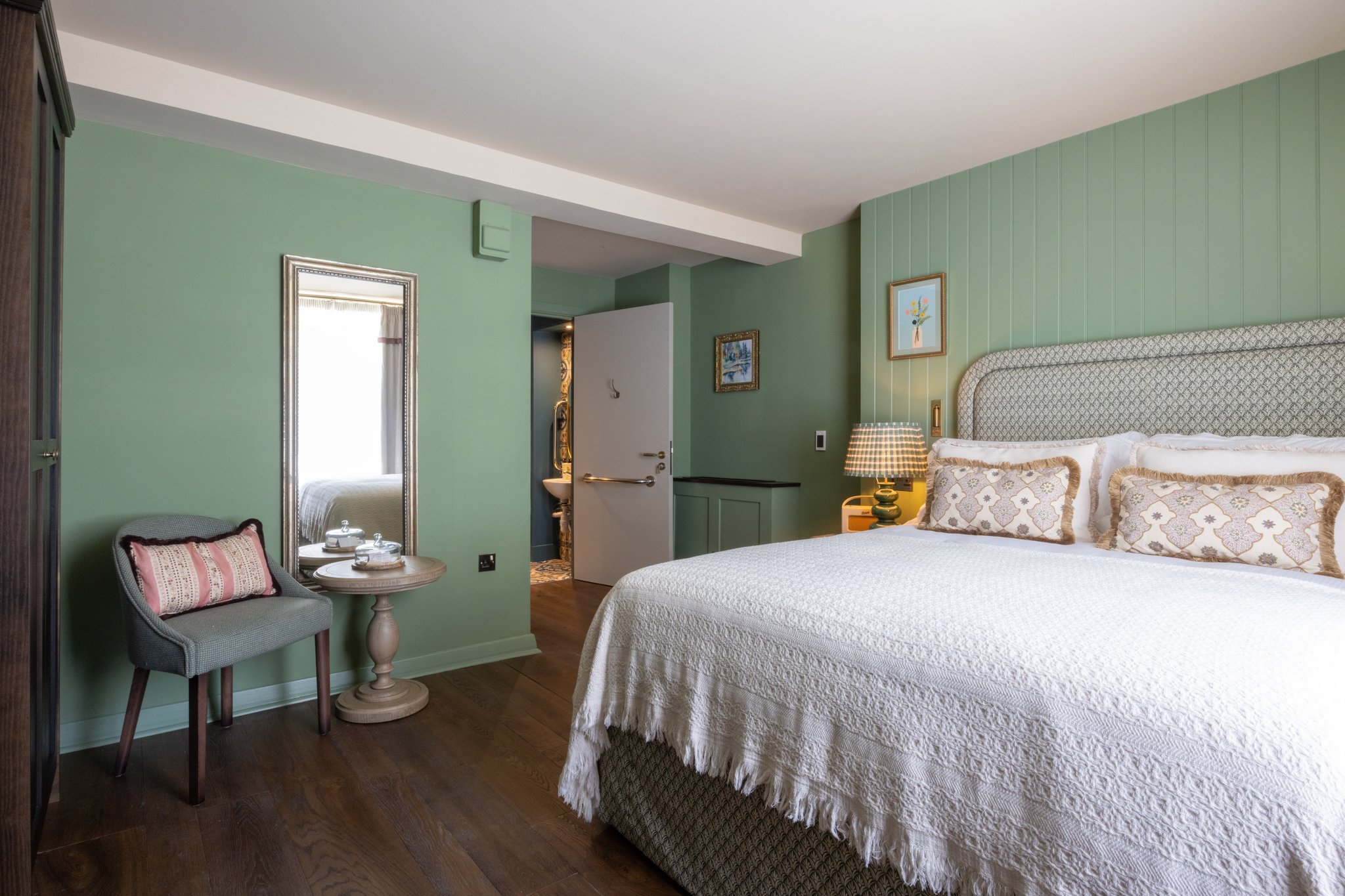 Comfy_Room-10_S