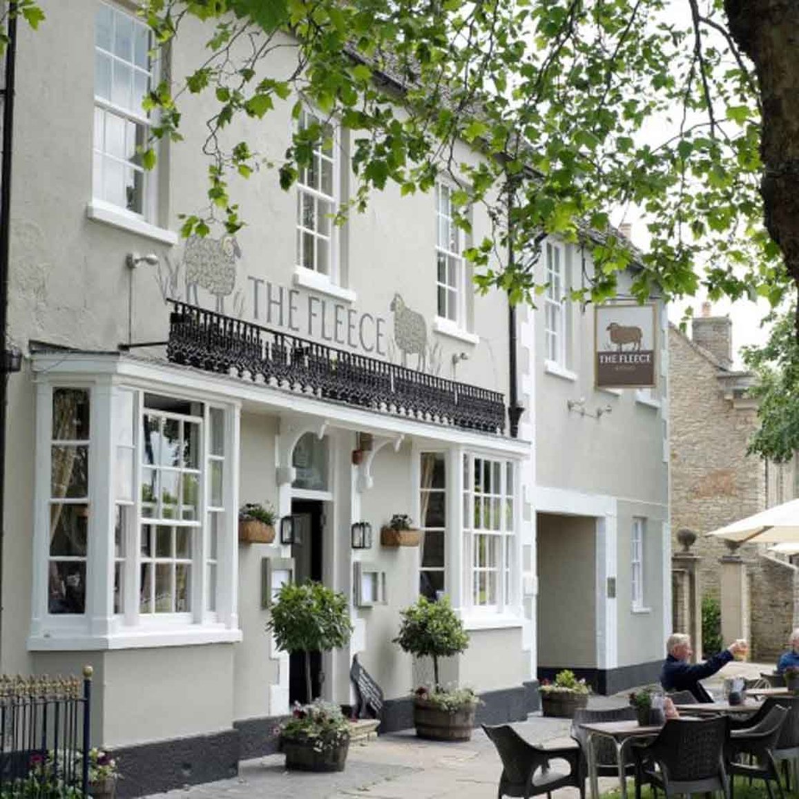 The_Fleece_Exterior_(2)_S