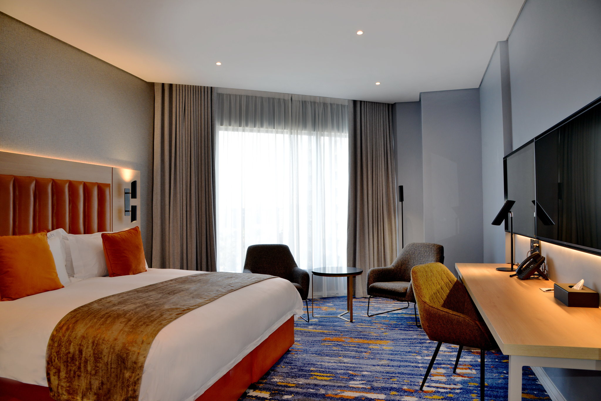 Standard_King_Room-01_S