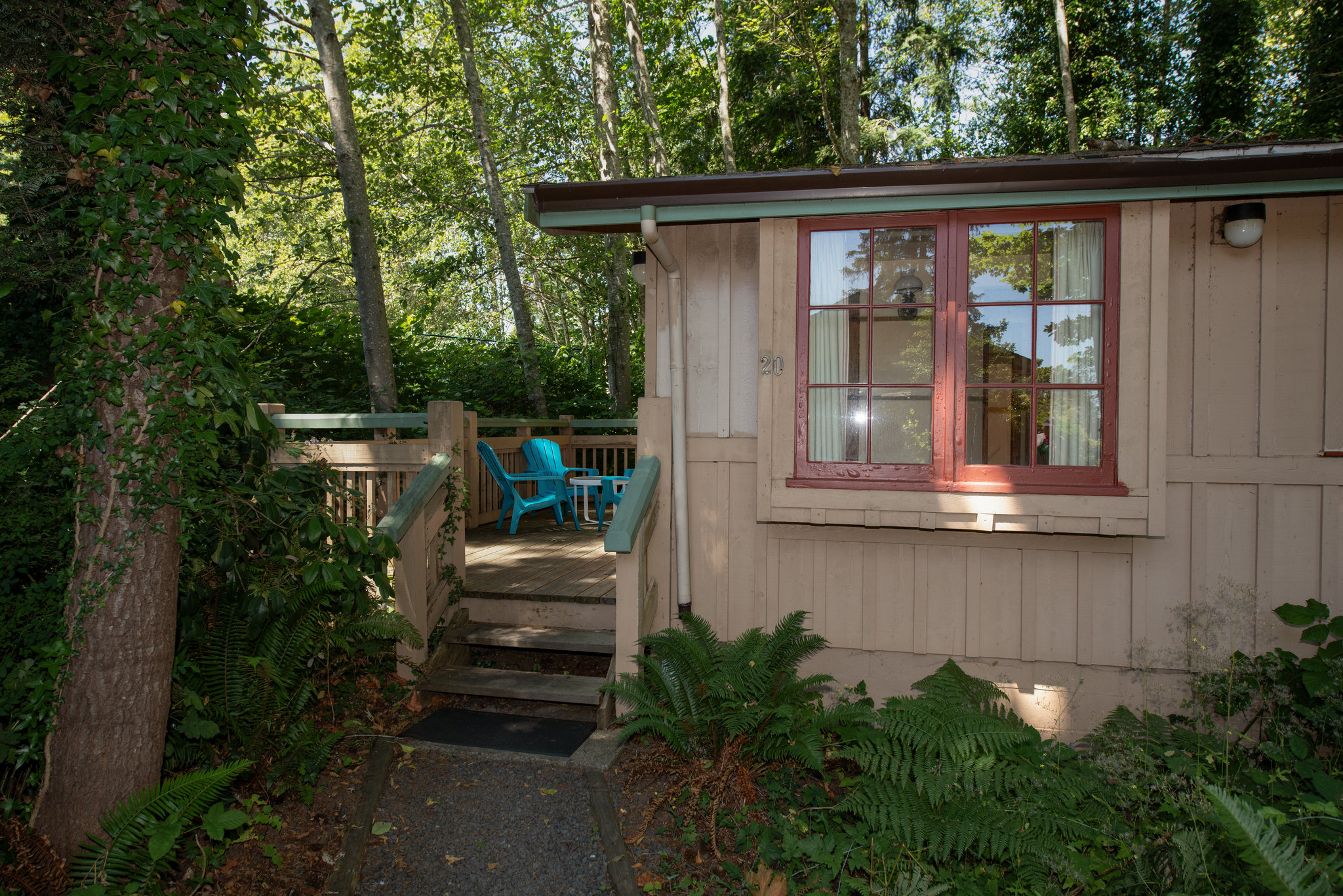Garden_View_Two_Bedroom_Cabin-12_S