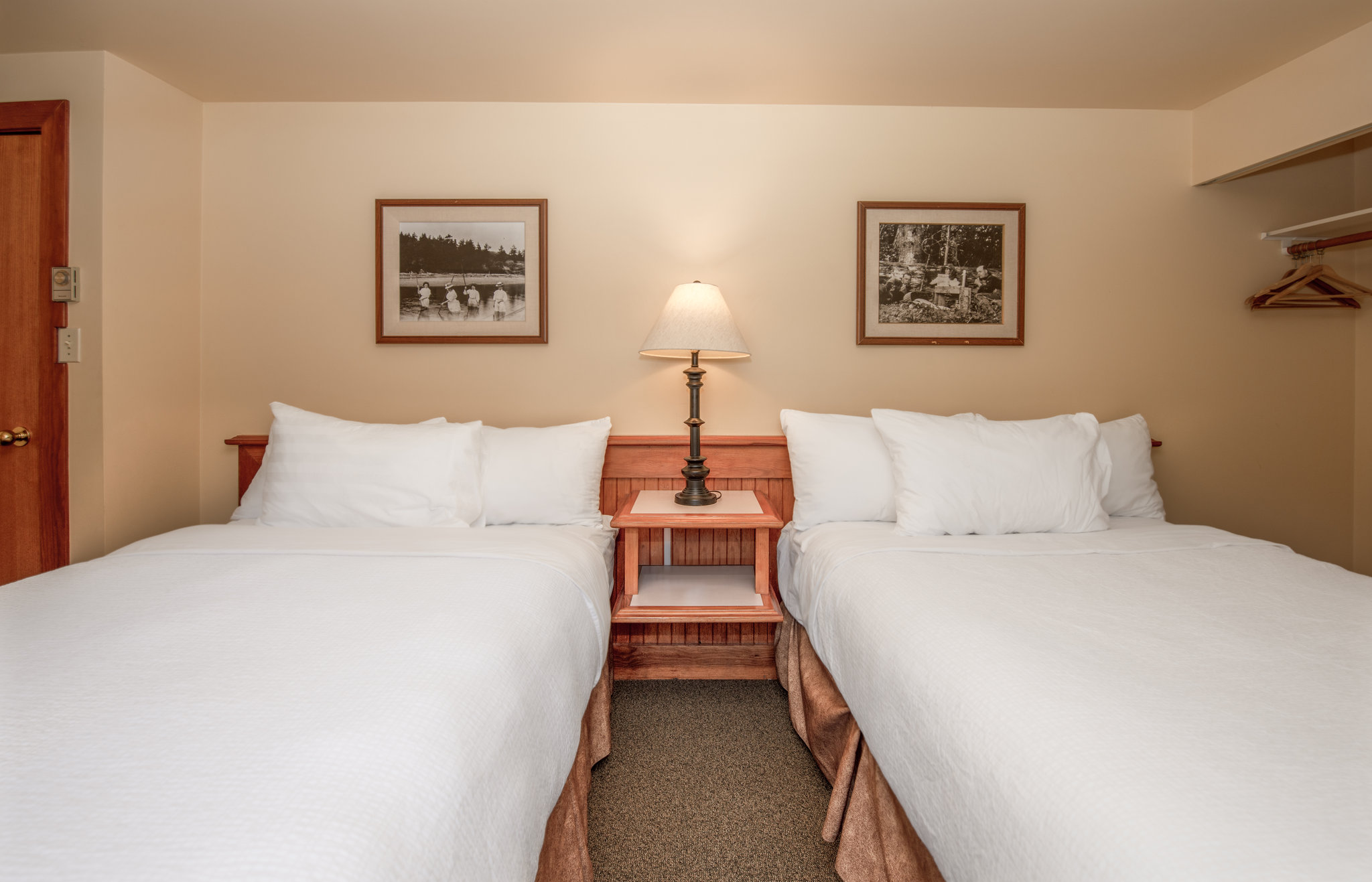 Garden_View_Three-Bedroom_Cabin-07_S